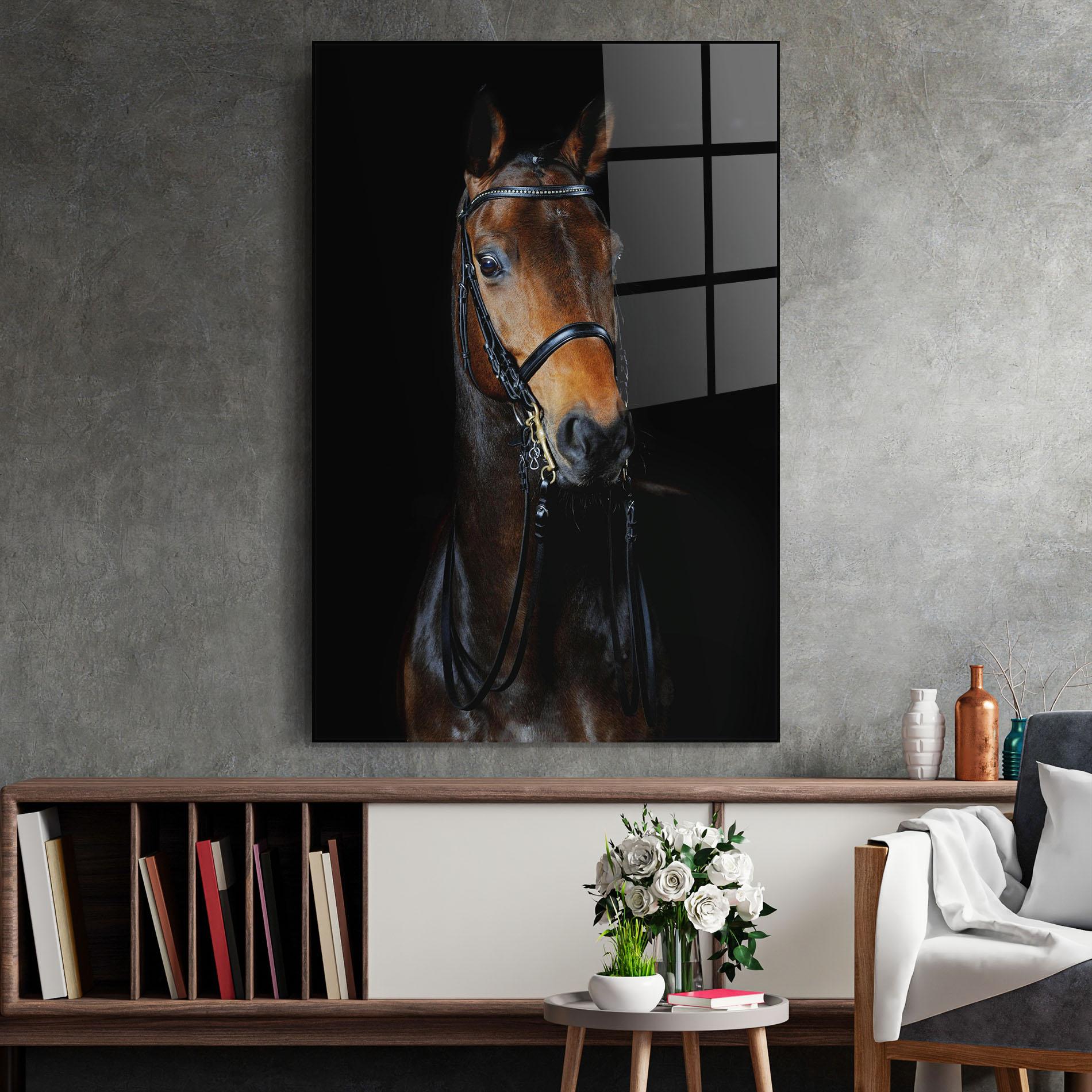 Glasbild Brown Horse On Black mockup 2