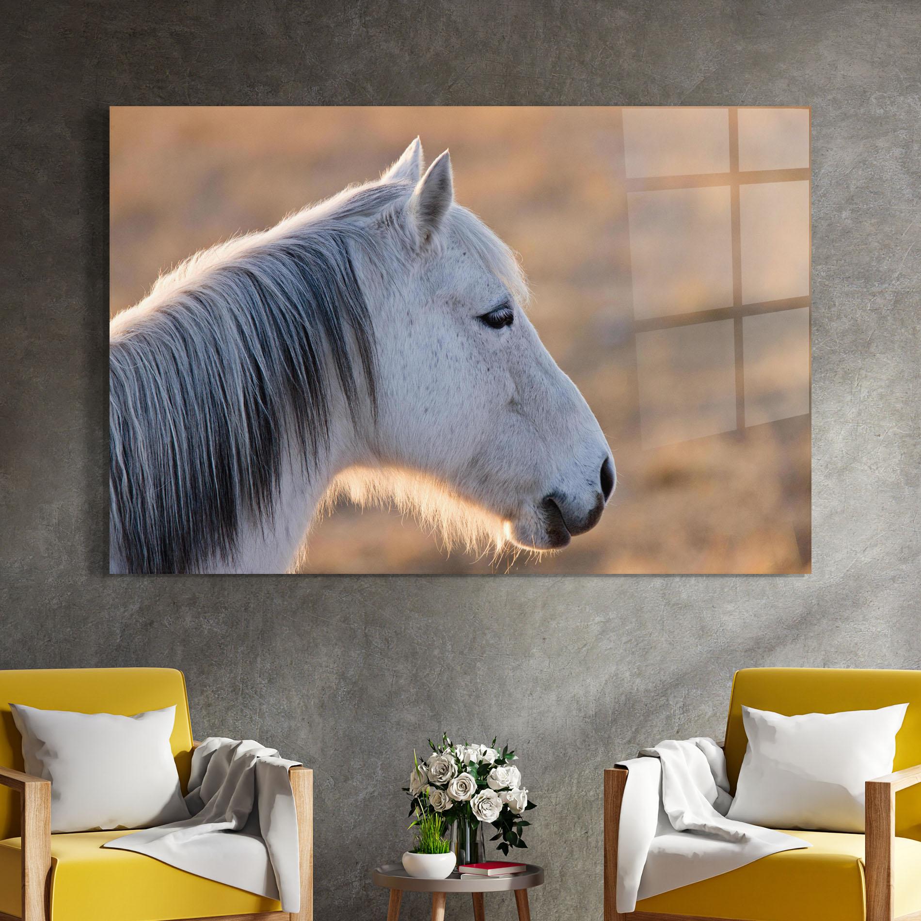 Glasbild Light Gray Horse Looking mockup 4