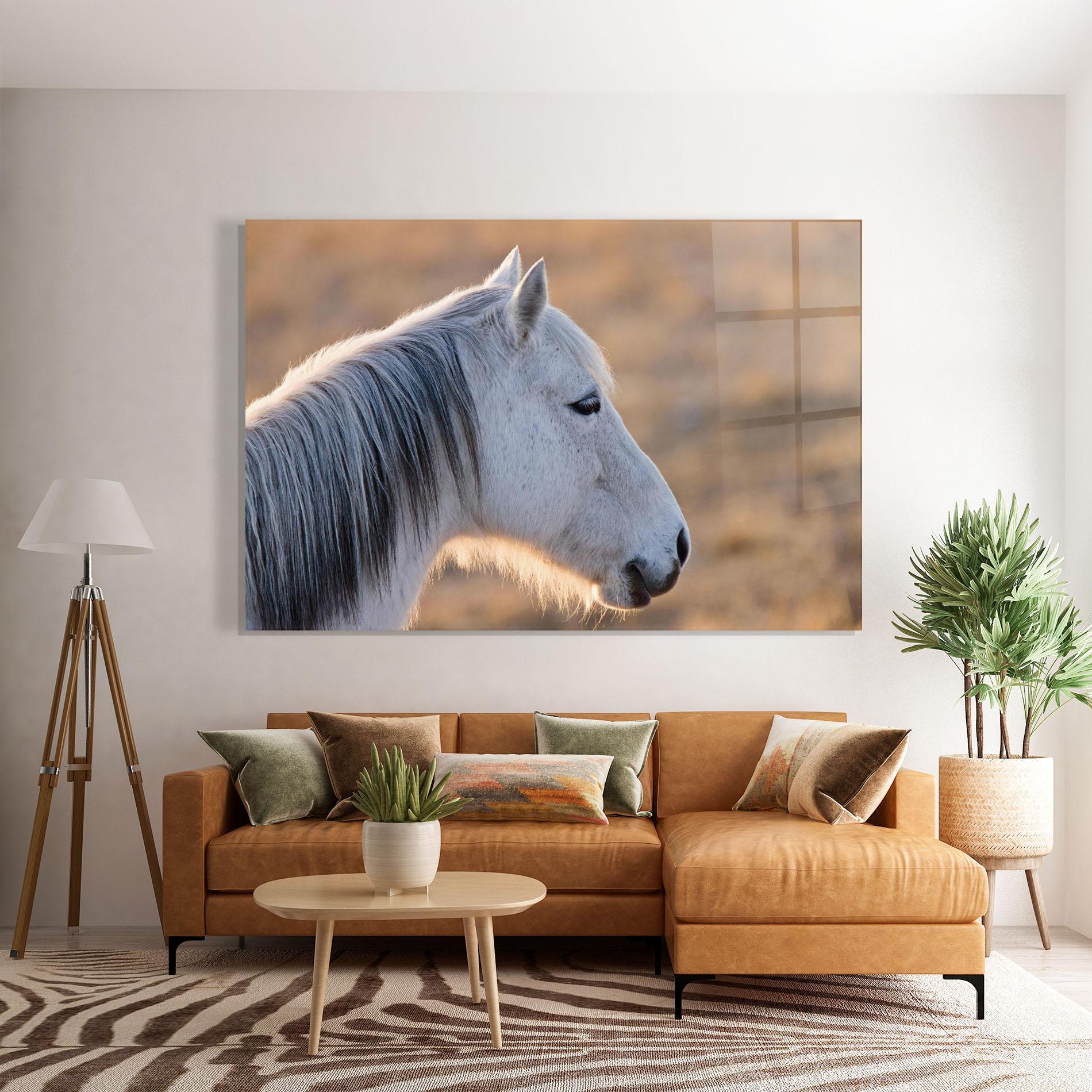 Glasbild Light Gray Horse Looking mockup 7