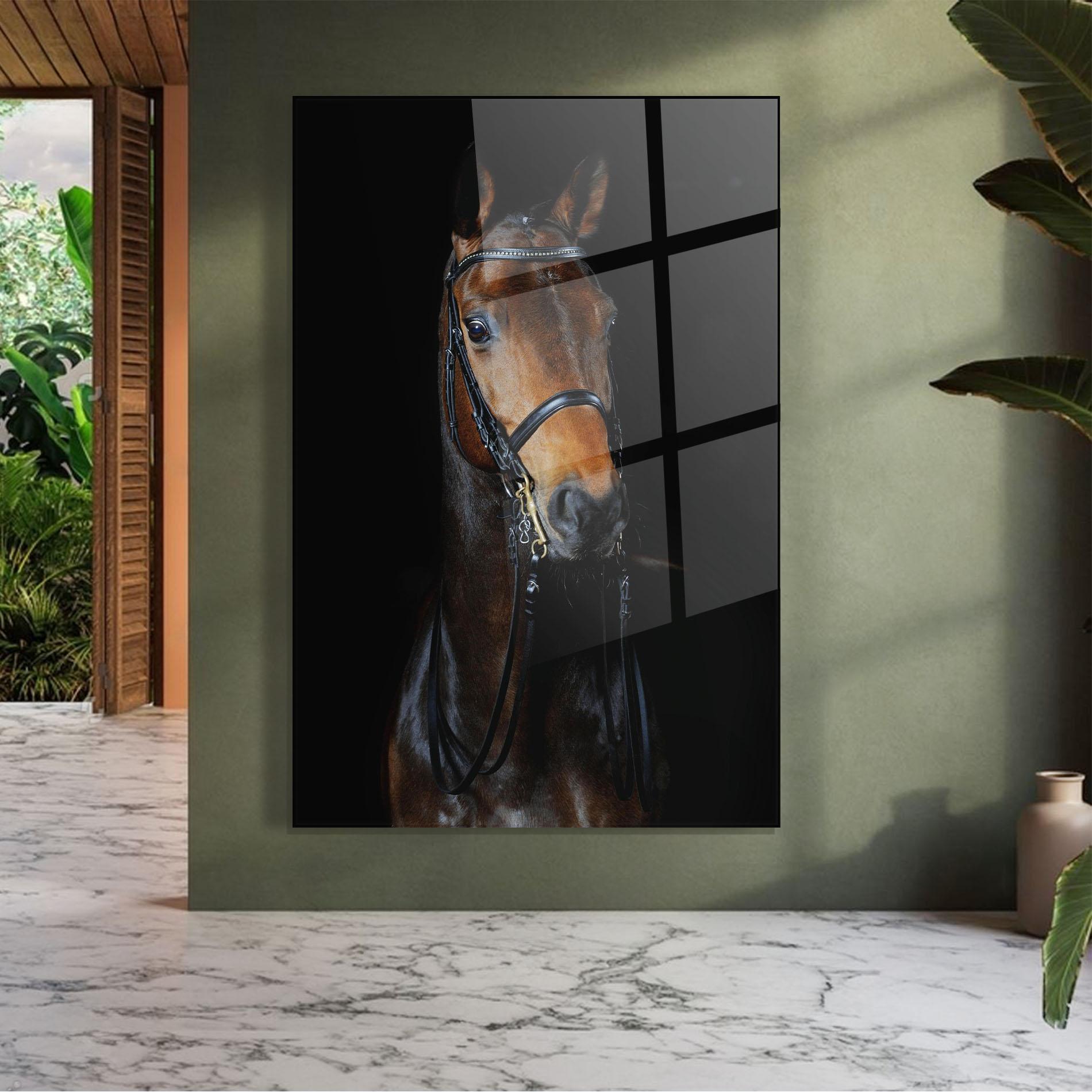 Glasbild Brown Horse On Black mockup 7