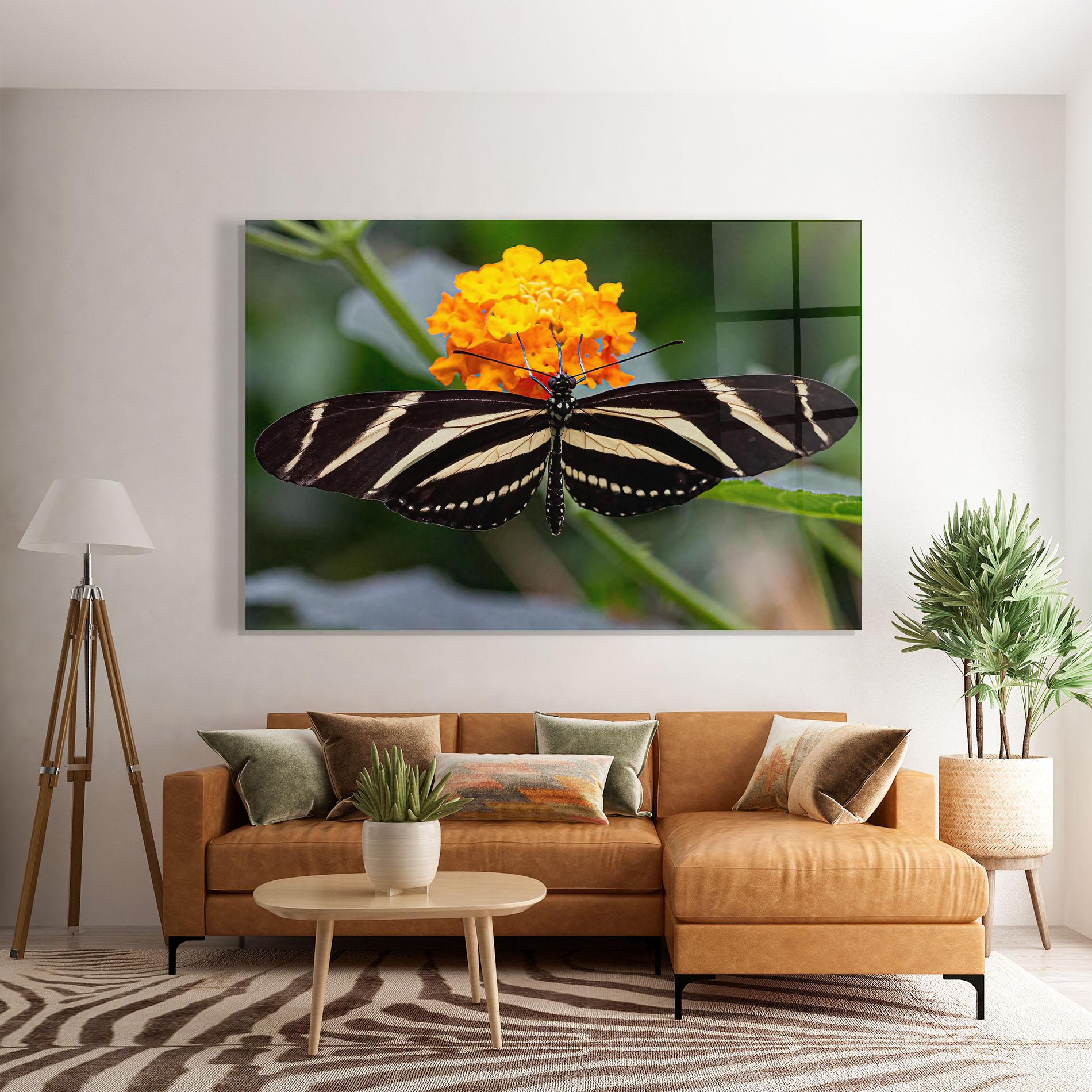 Glasbild Big Wings Butterfly mockup 7