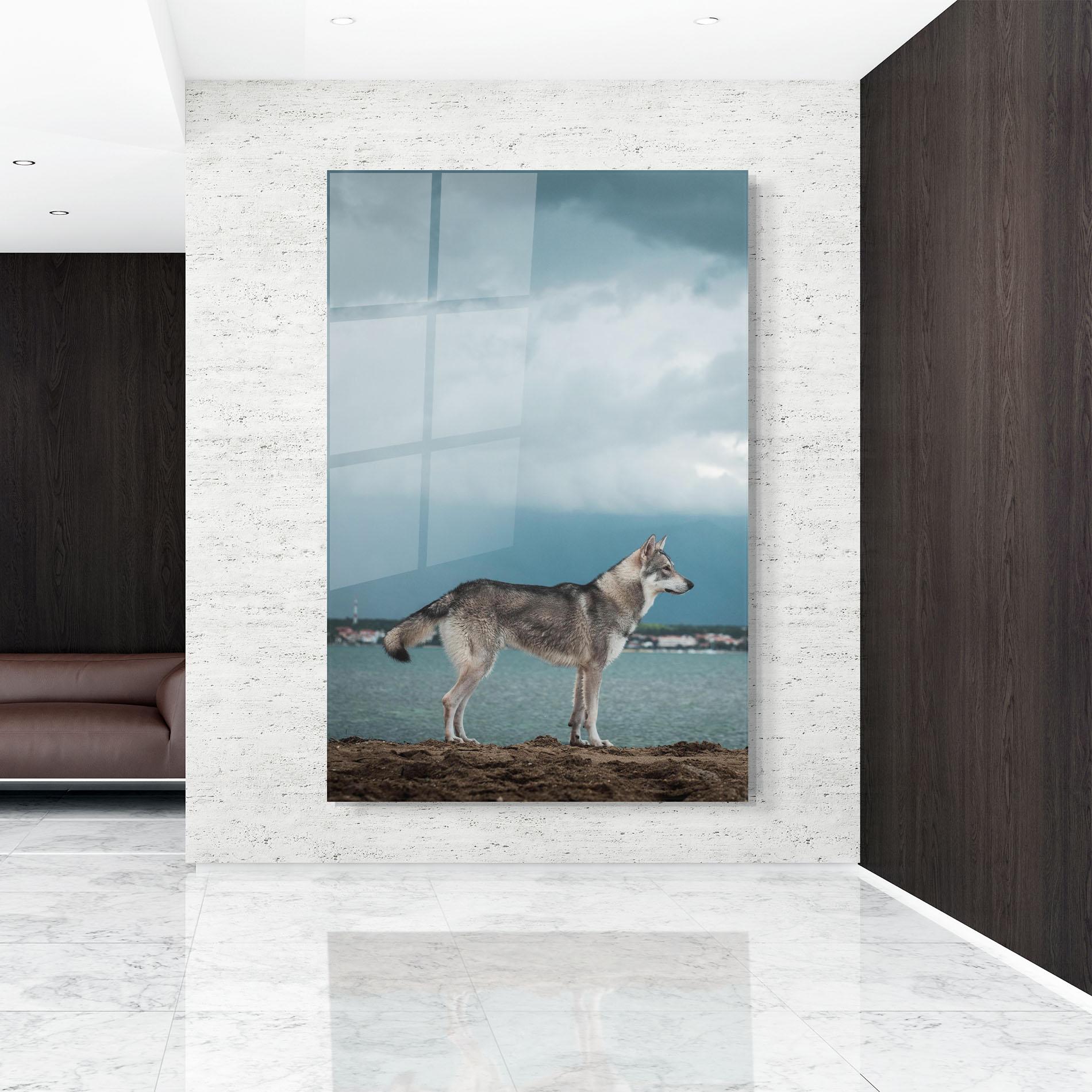 Glasbild Grey Wolf Looking mockup 9