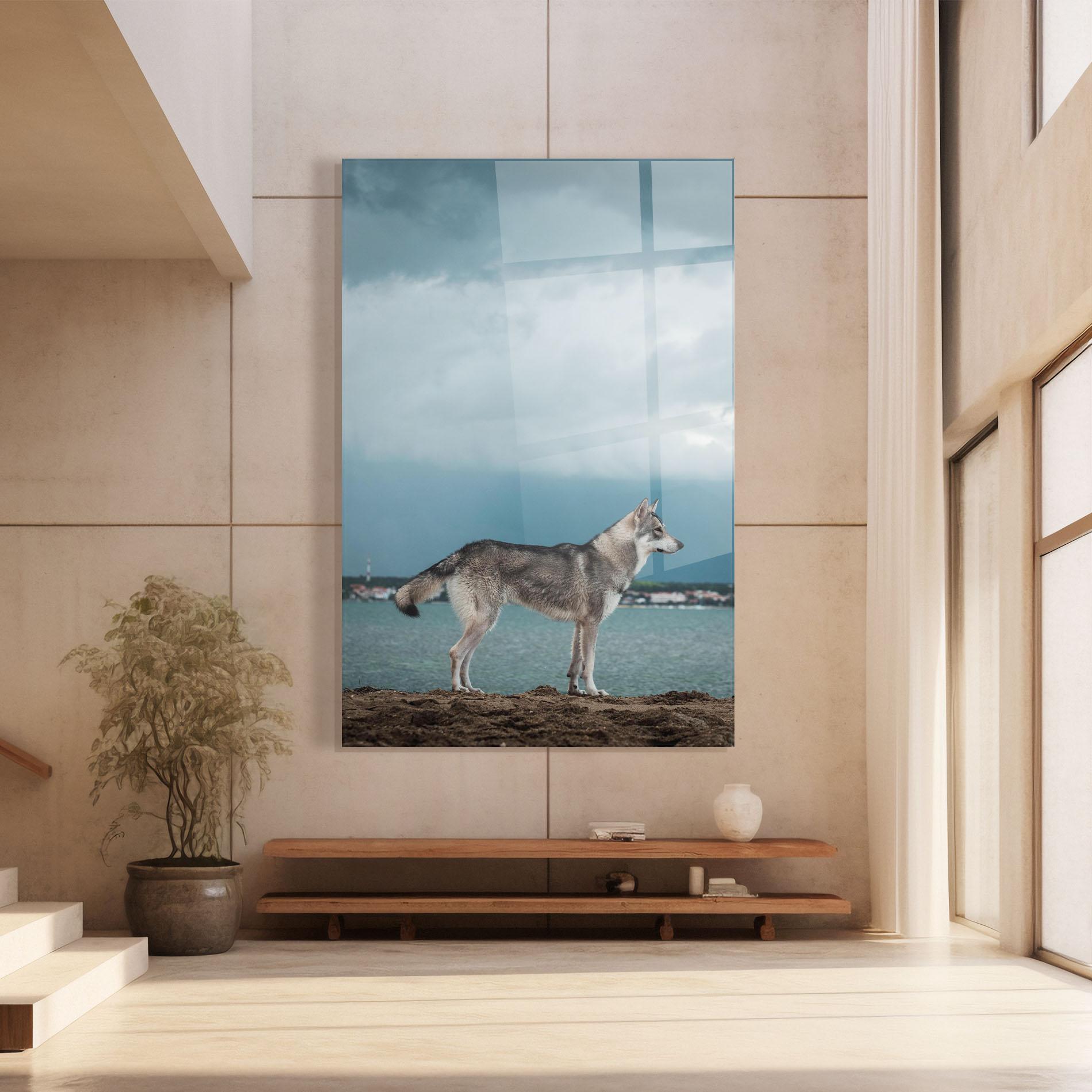 Glasbild Grey Wolf Looking mockup 8