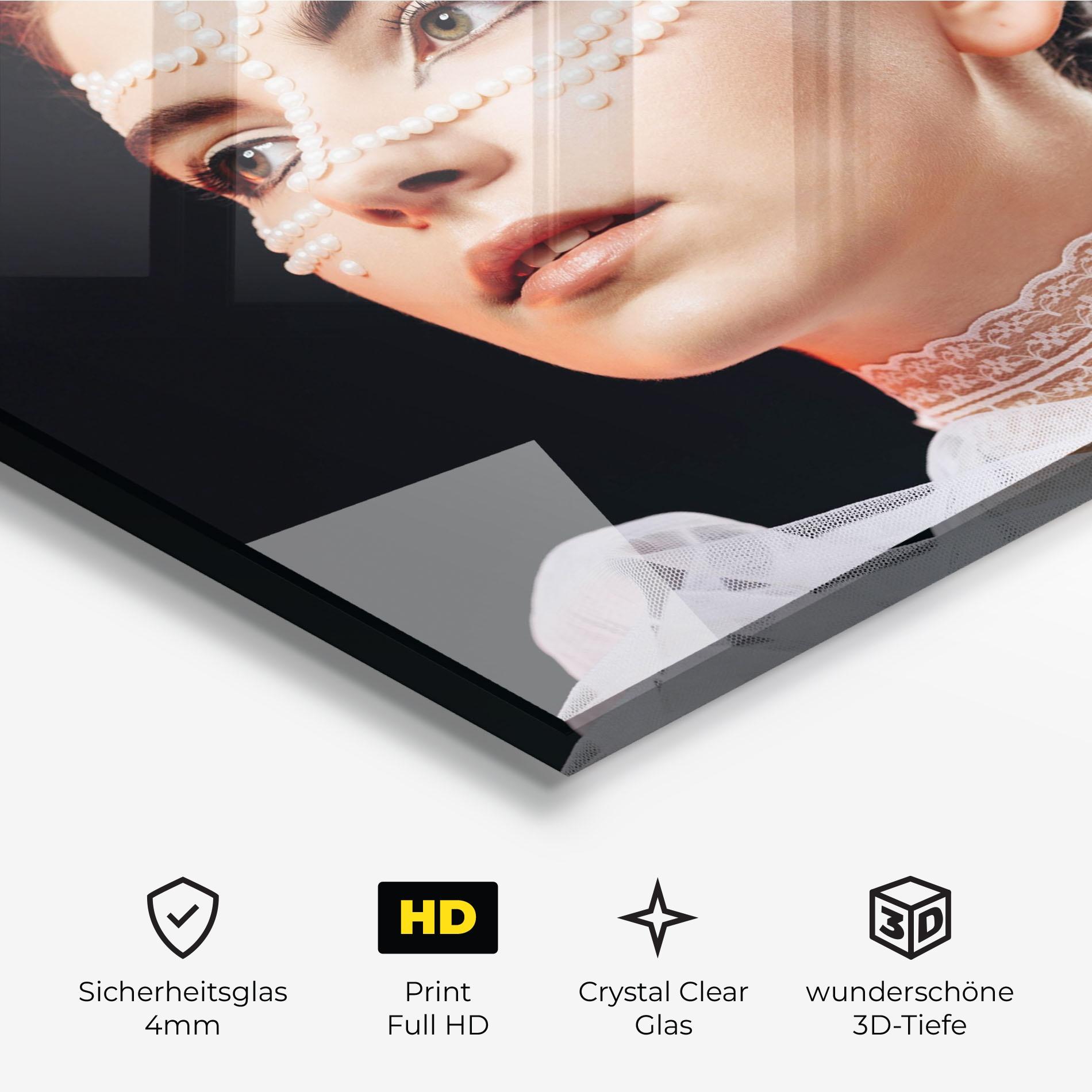 Glasbild Fashion Portrait Pearls mockup 3