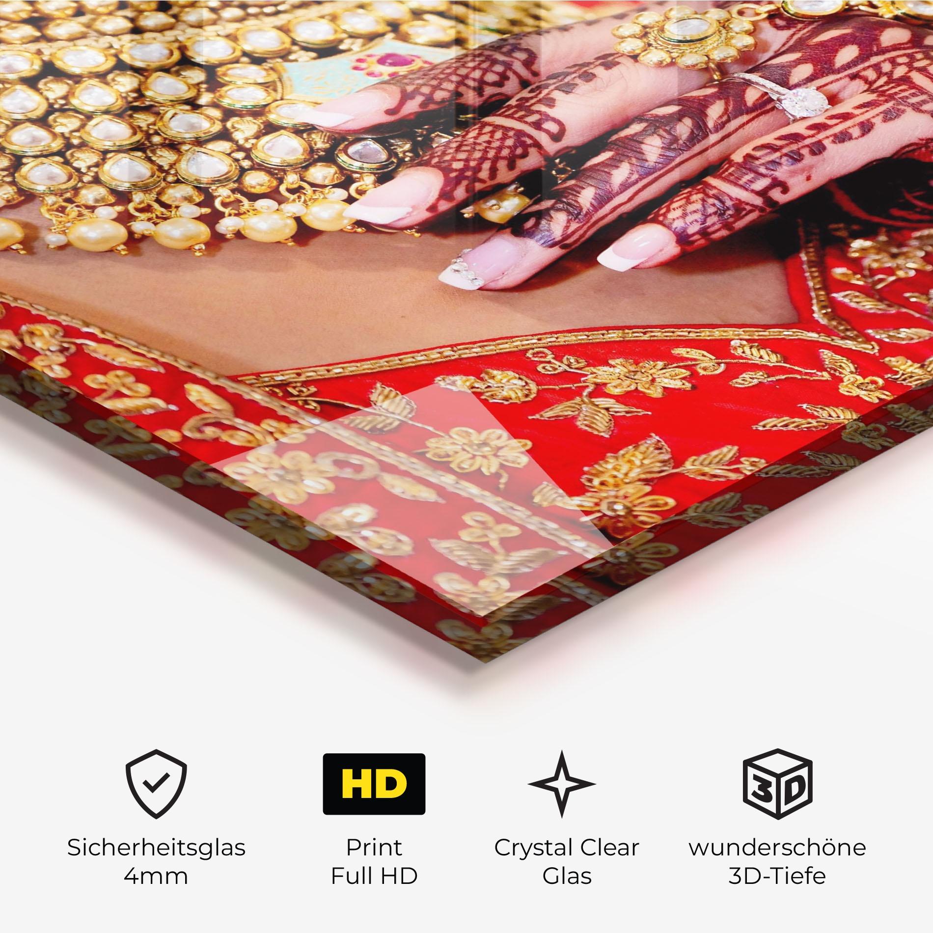 Glasbild Gold Beautiful Jewelry mockup 3