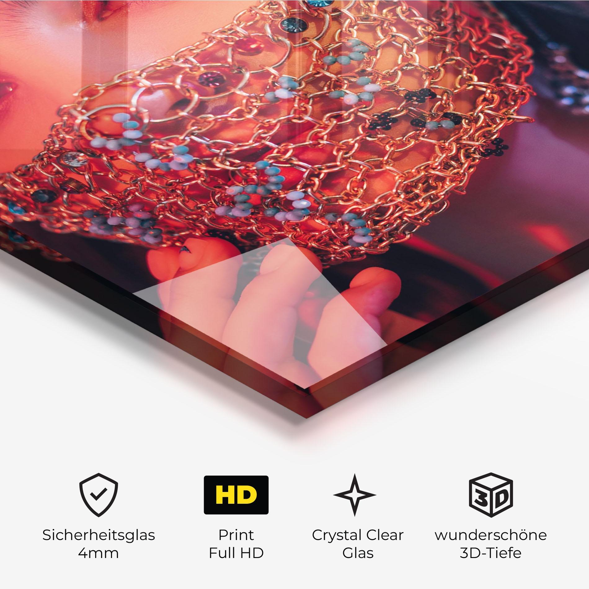 Glasbild Gold Chain Face Mask mockup 3