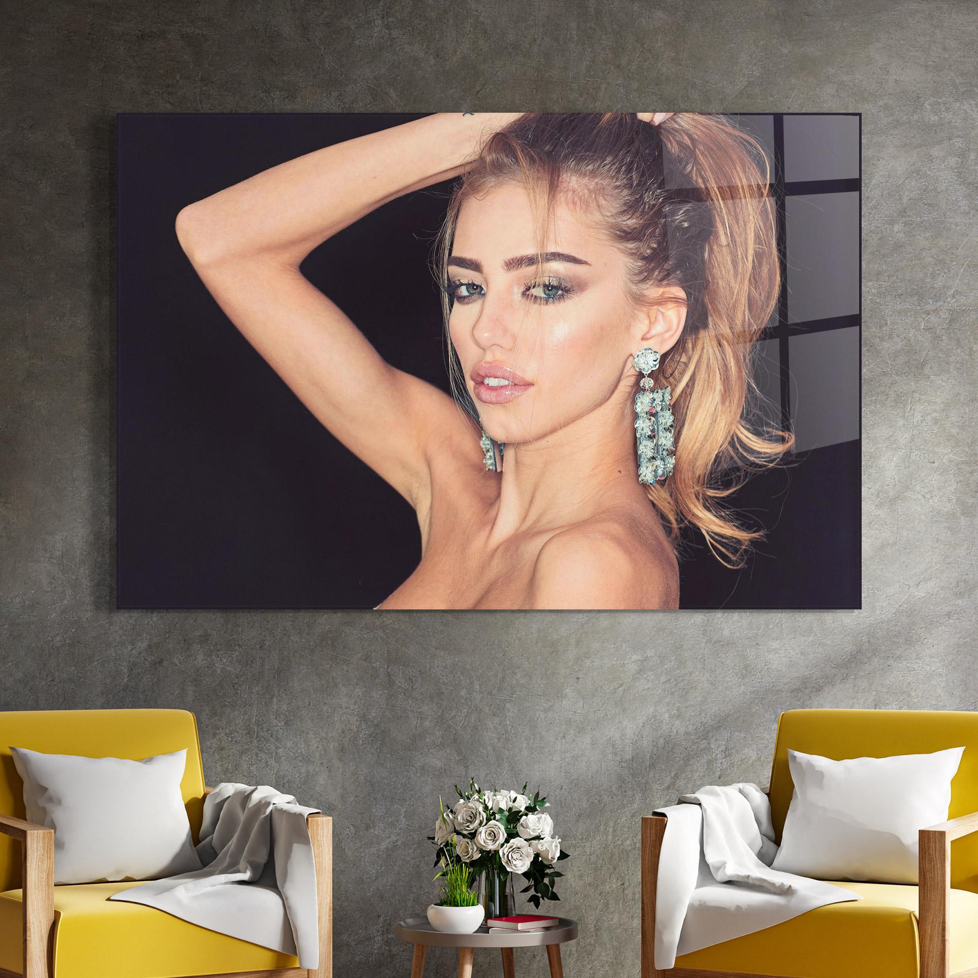 Glasbild Flower Earrings mockup 4