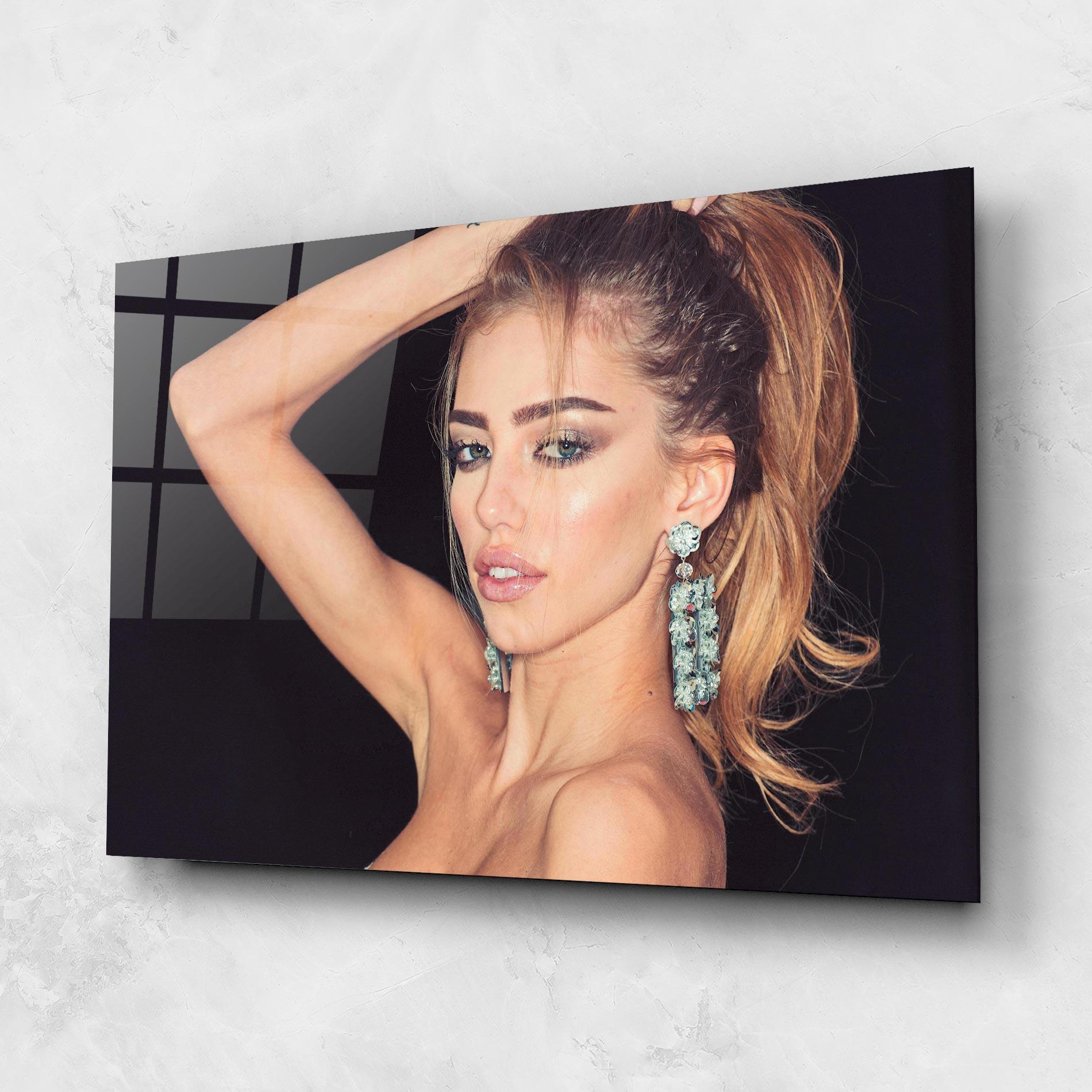 Glasbild Flower Earrings mockup 1