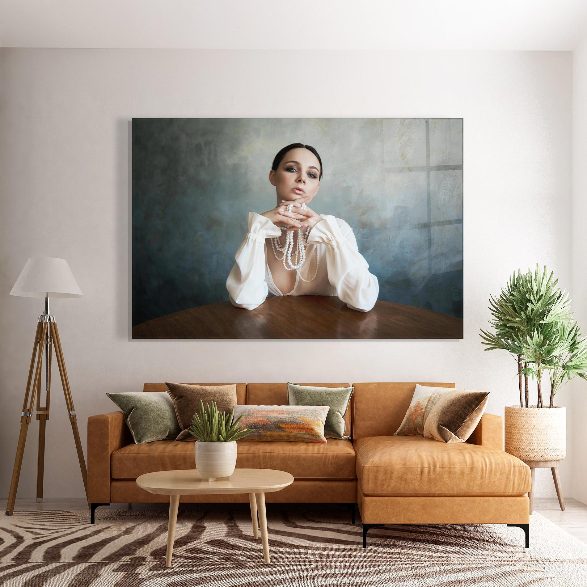 Glasbild Girl White Pearls mockup 7