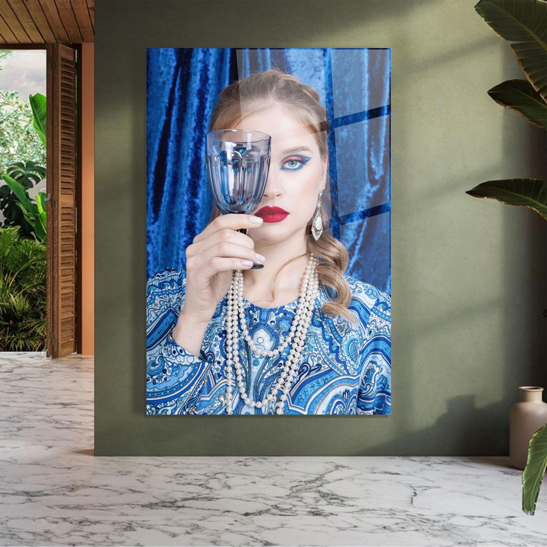 Glasbild White Pearls On Blue mockup 7