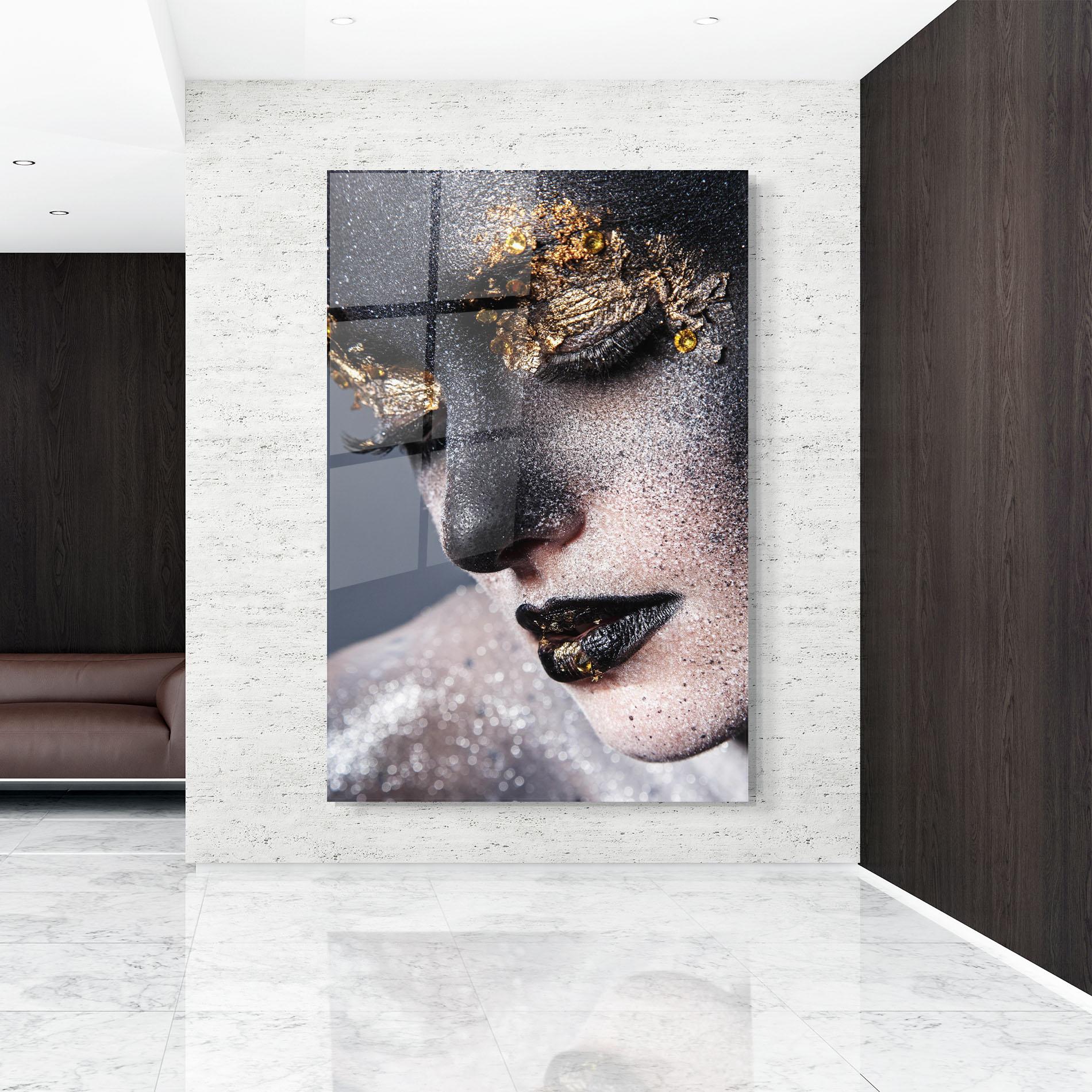 Glasbild Beautiful Gold Artistic Makeup mockup 9