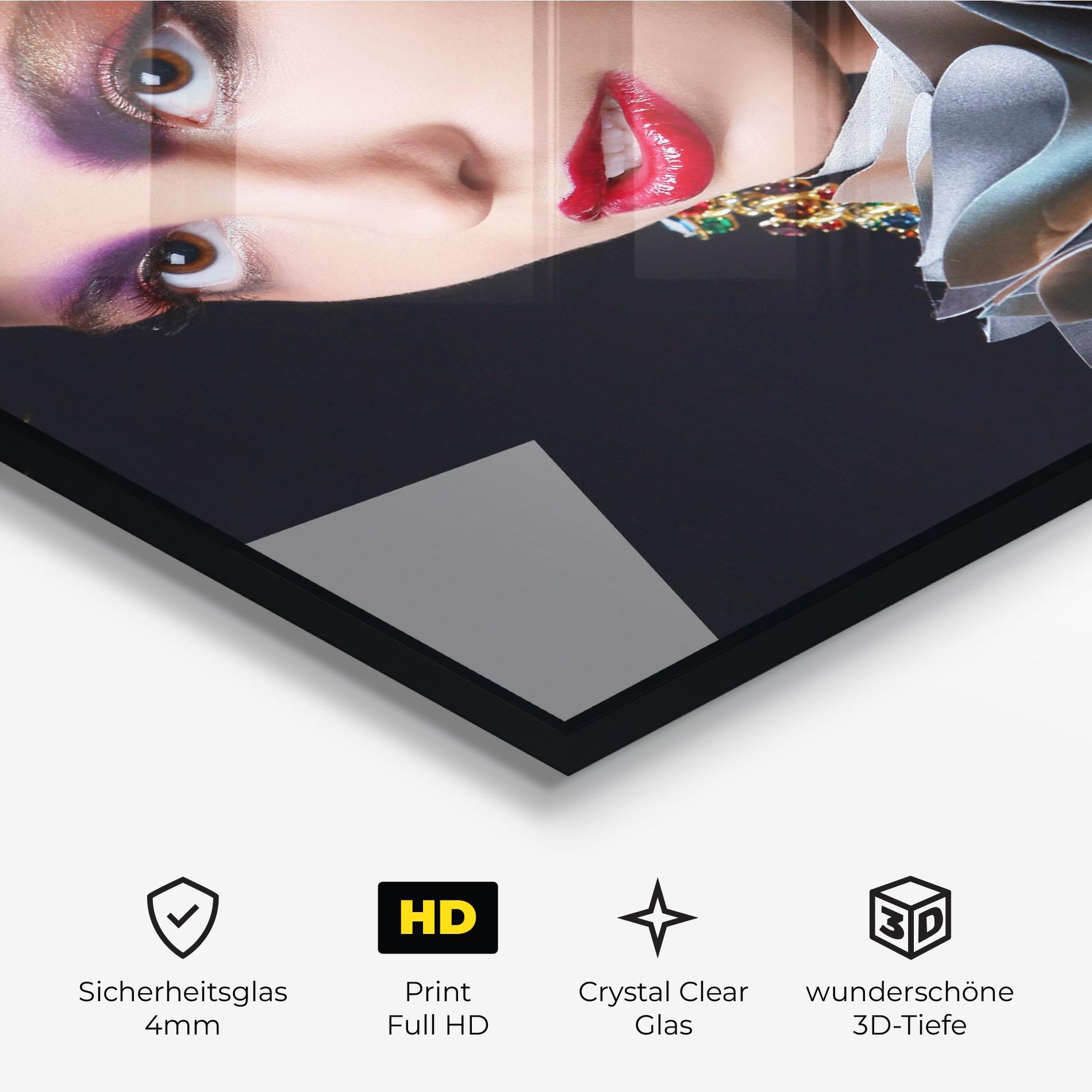 Glasbild Big Eyes Makeup mockup 3