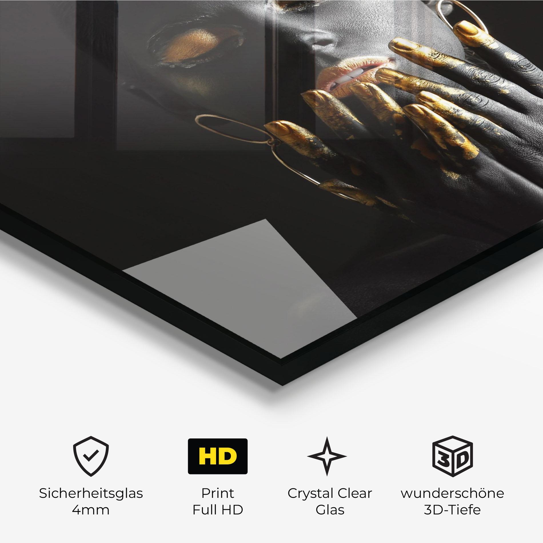 Glasbild Black Golden Makeup mockup 3