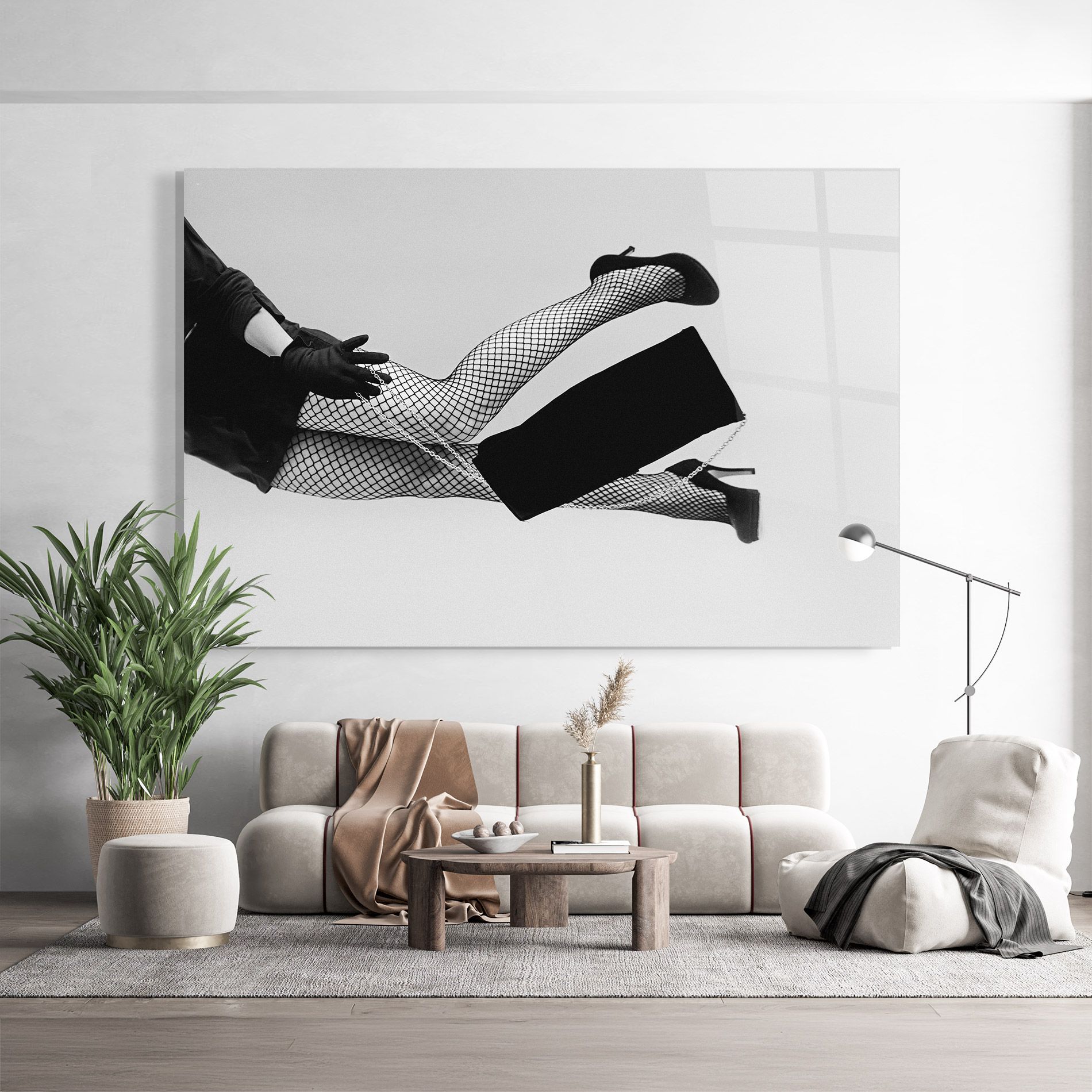 Black Outfit Woman mockup 9