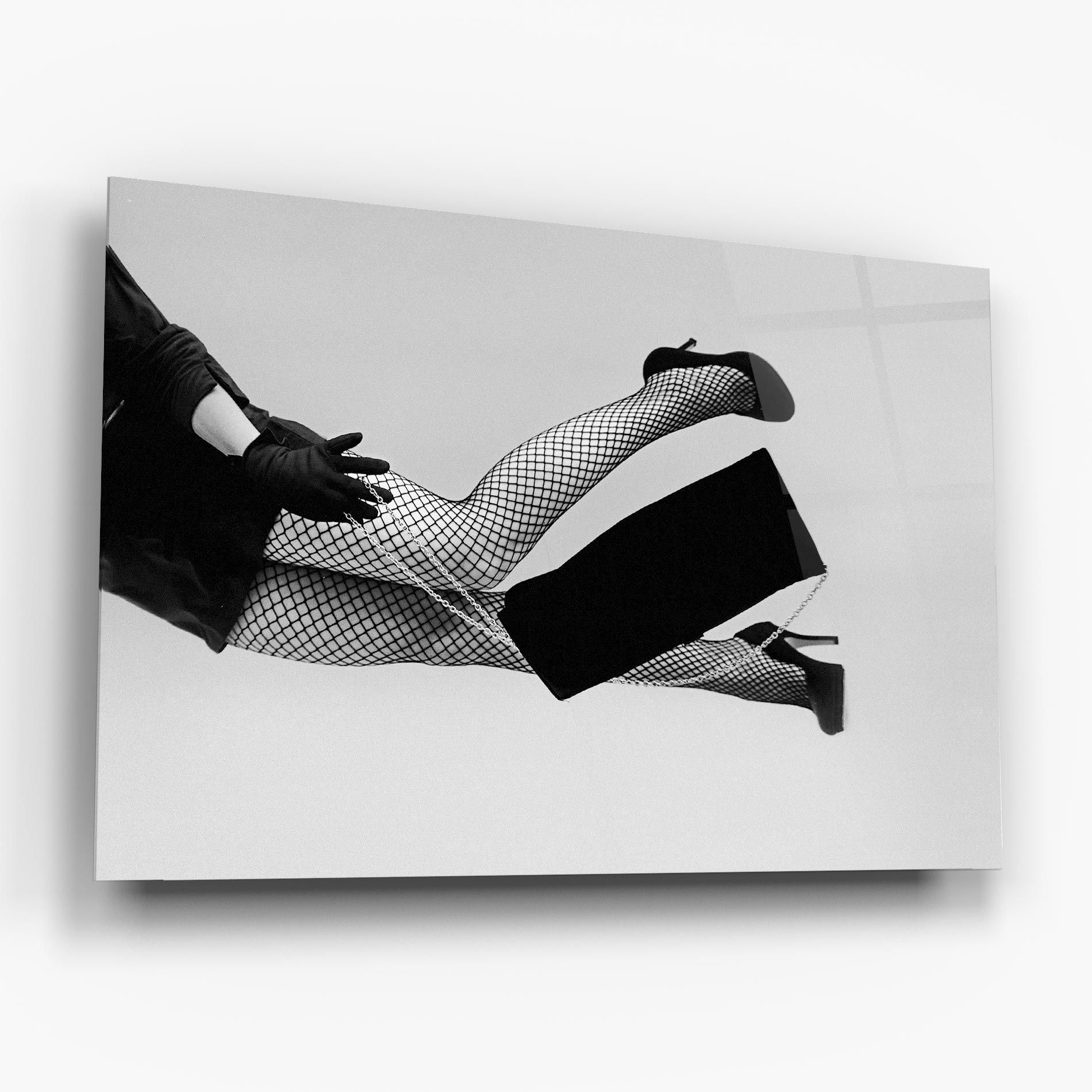 Black Outfit Woman mockup 6