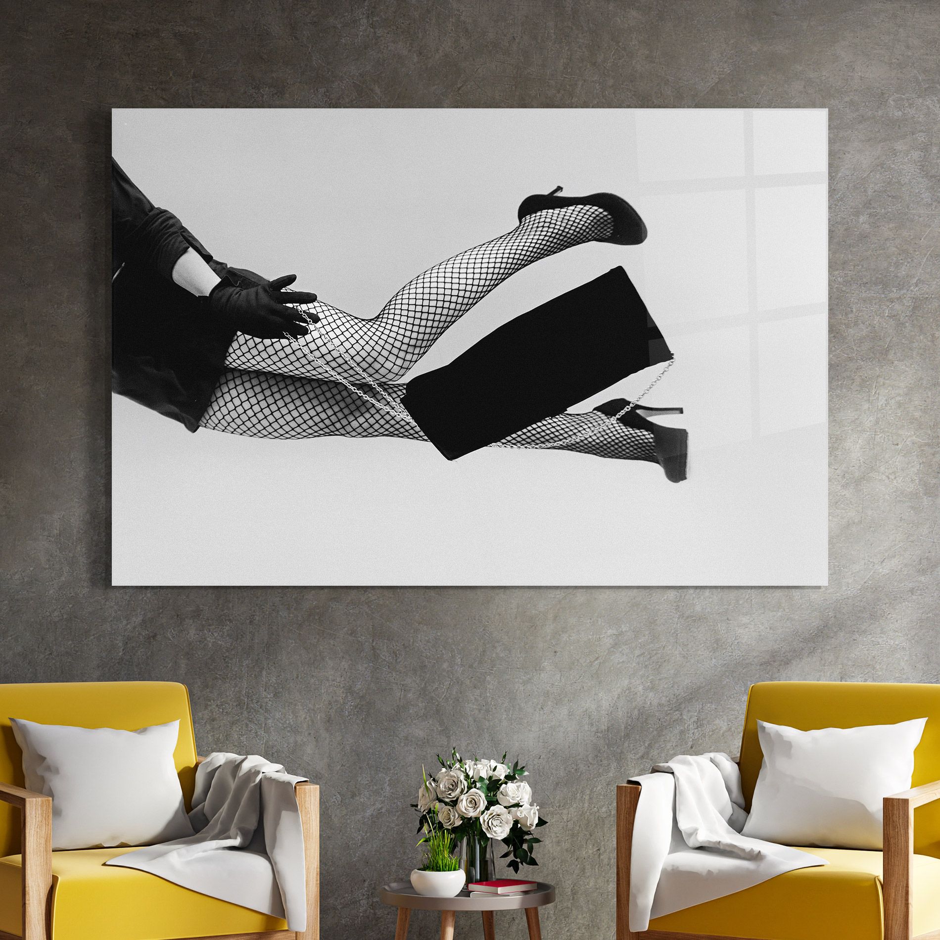 Black Outfit Woman mockup 4