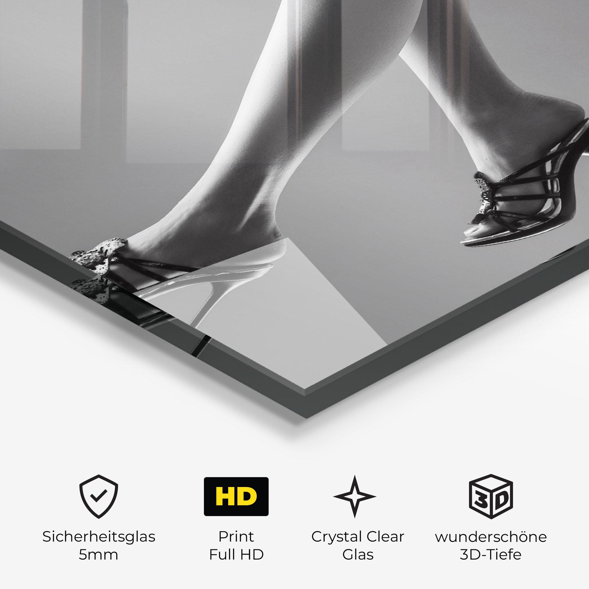 Glasbild Black Shoes On Grey mockup 3