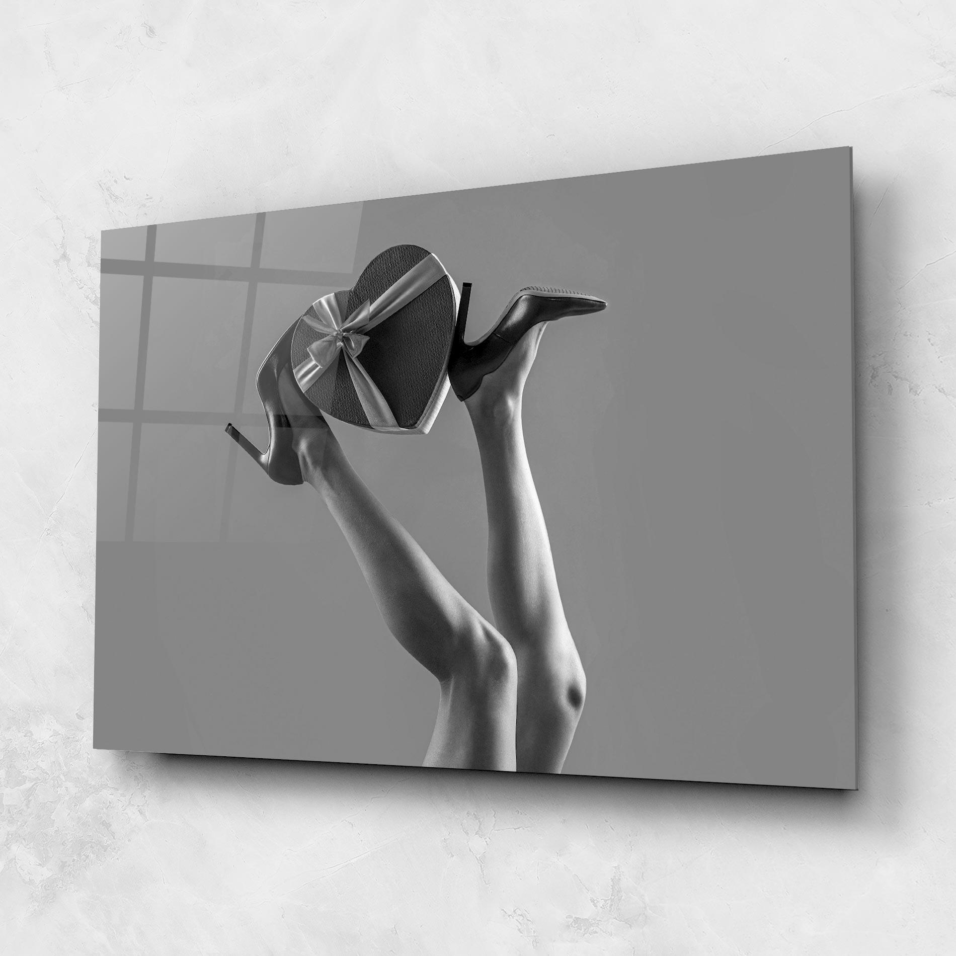 Glasbild Heart Shaped Gift mockup 1