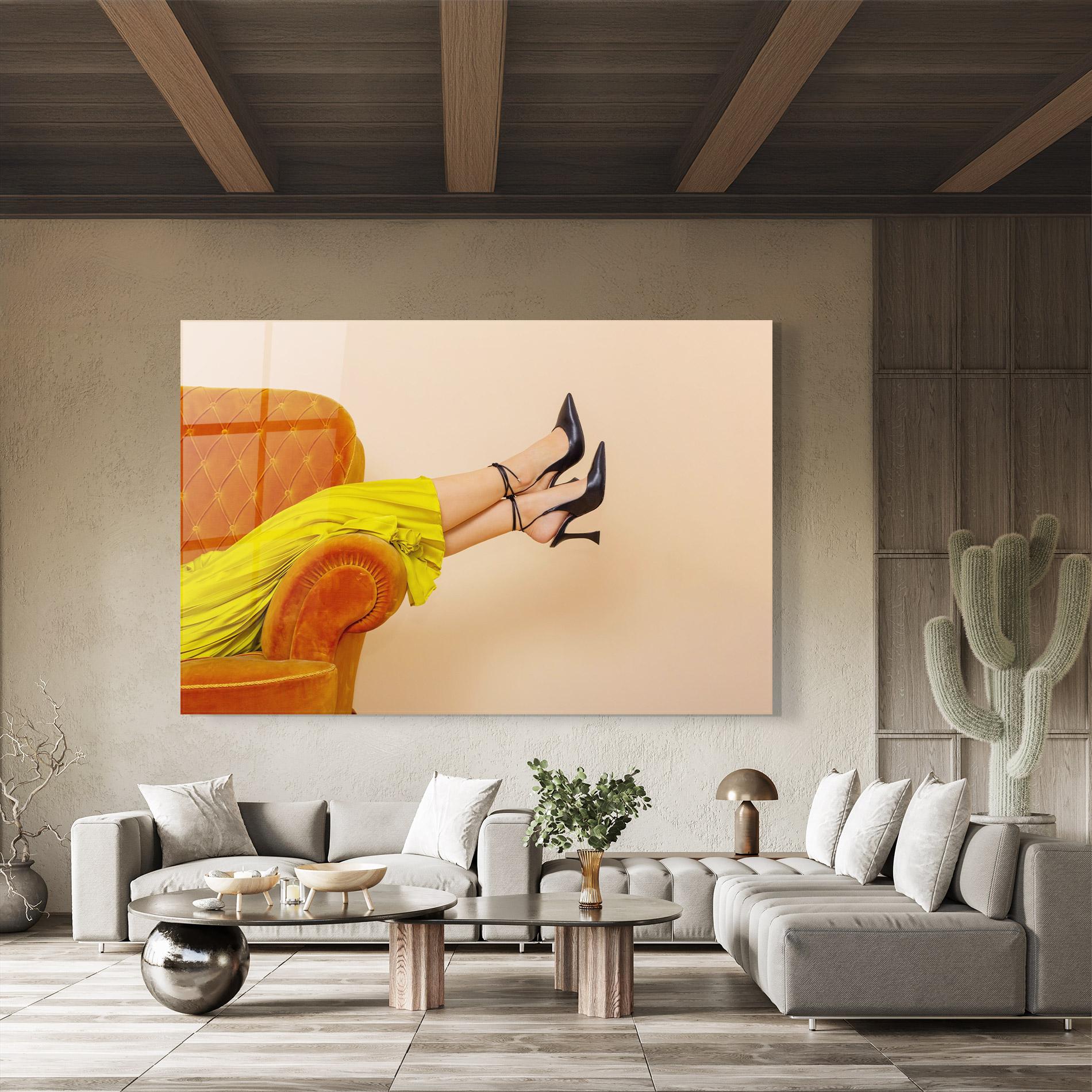 Glasbild Black Heals On Cream mockup 8