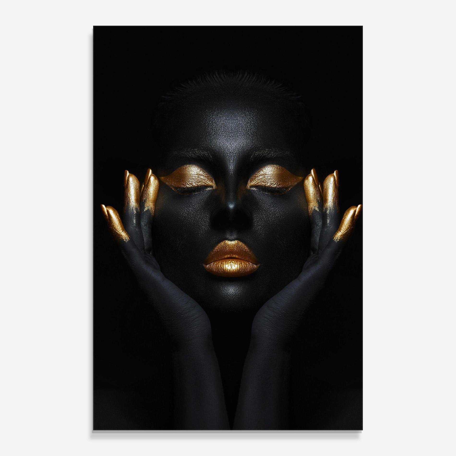 Glasbild Fingertips Gold Makeup mockup 0