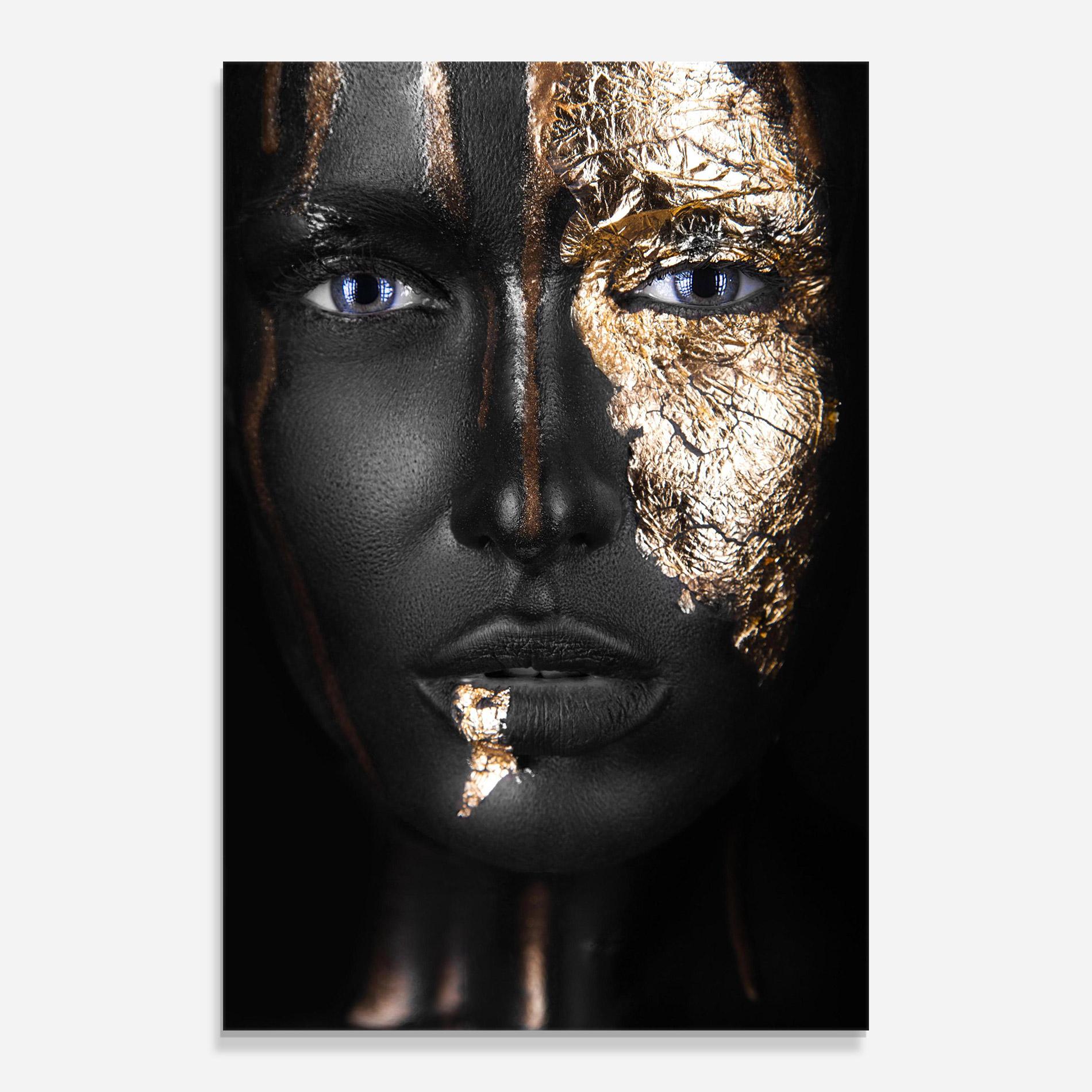 Glasbild Golden Face mockup 0