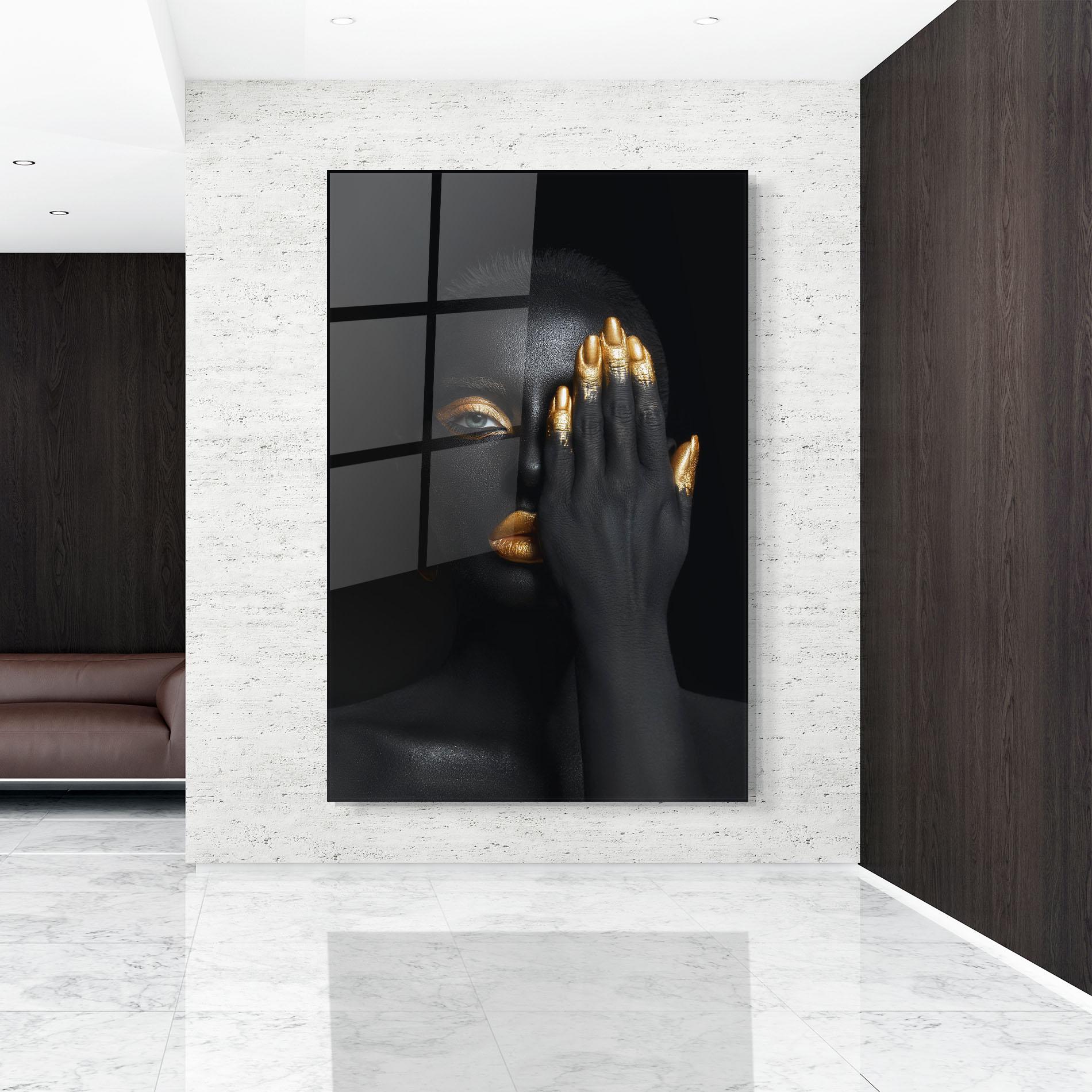 Glasbild Gold Makeup Chain mockup 9