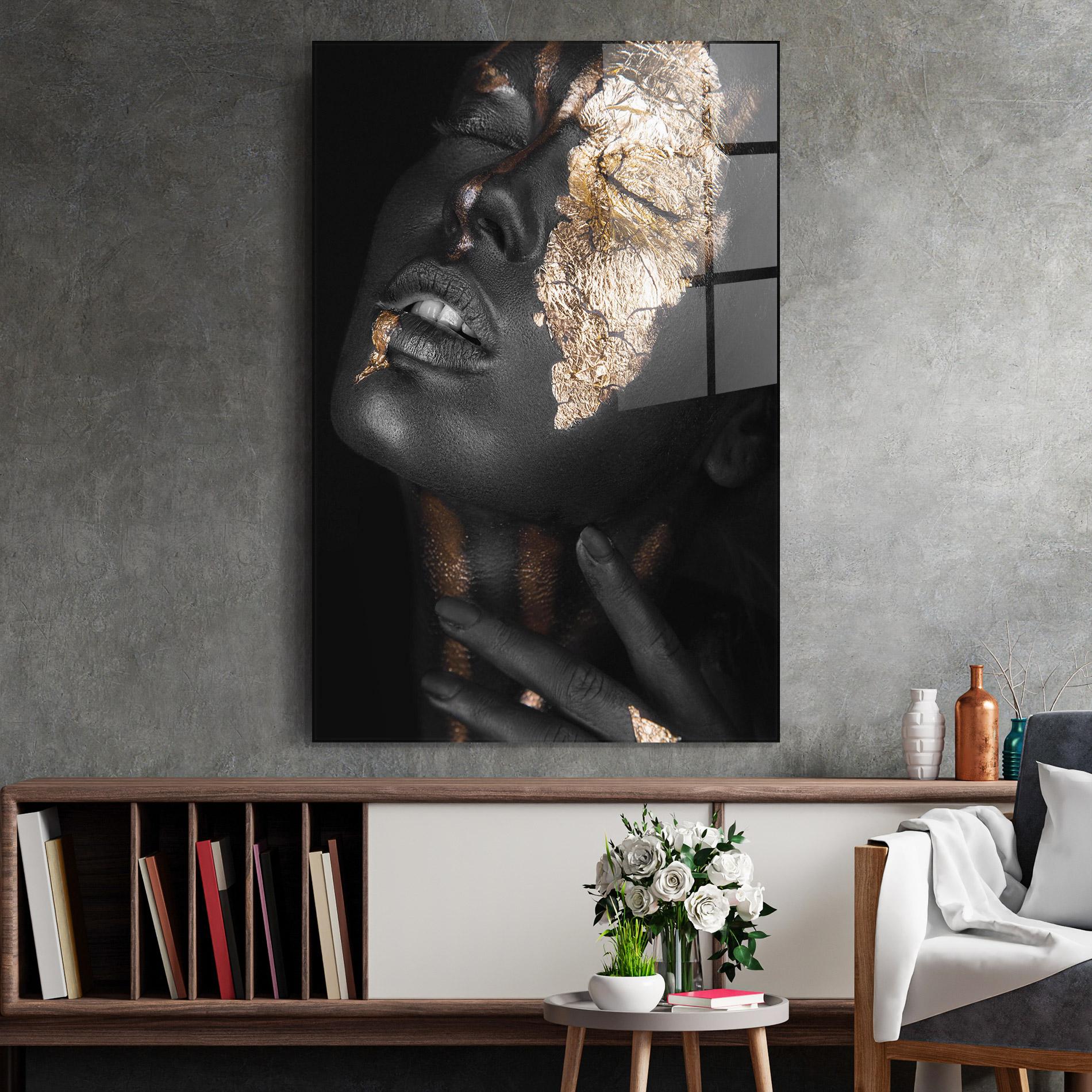 Glasbild Darkskinned Gold Art mockup 2