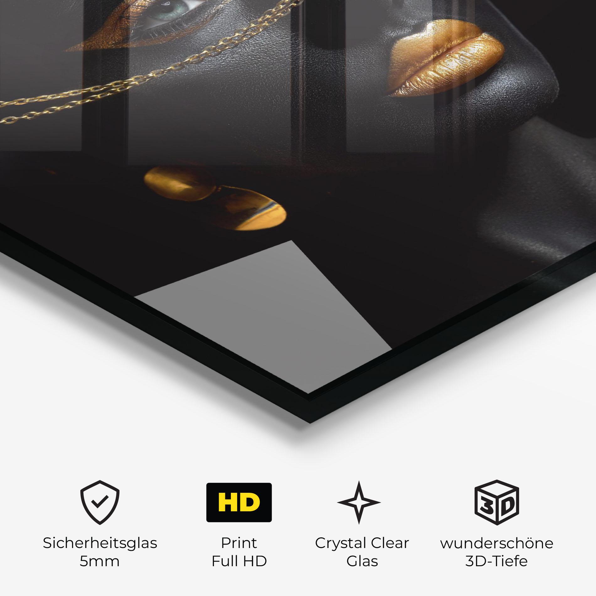 Glasbild Gold Chain Woman mockup 3