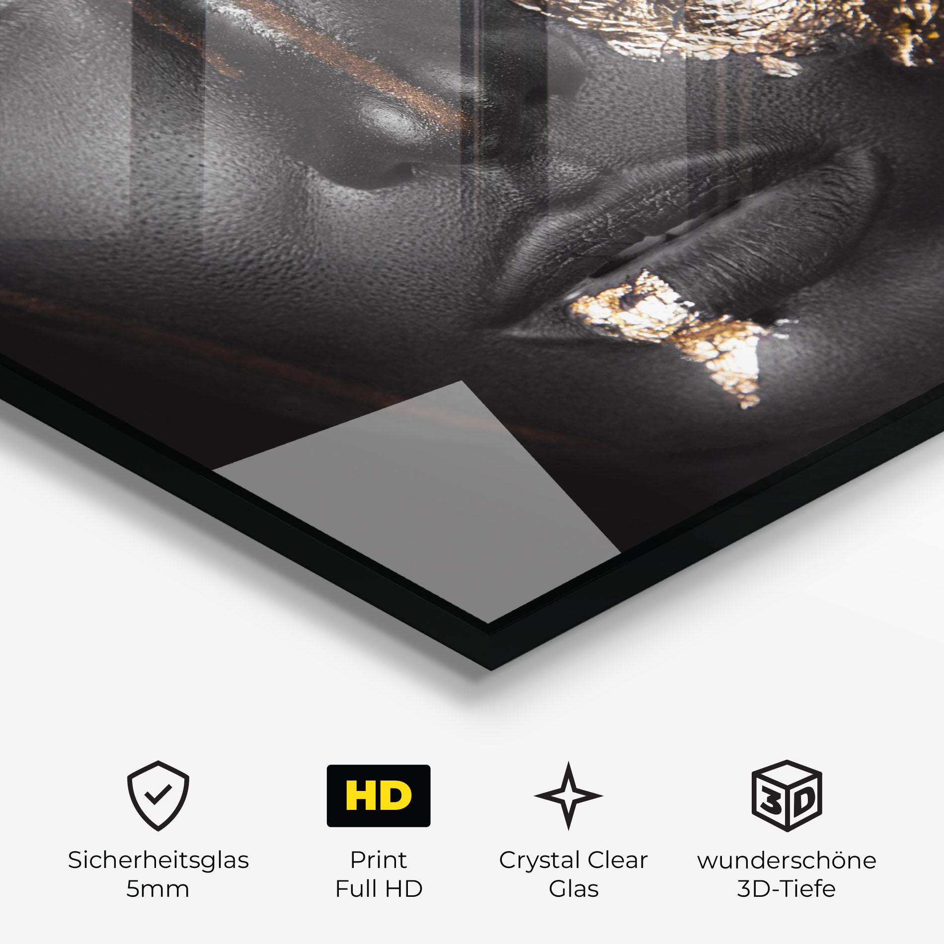 Glasbild Golden Face mockup 3