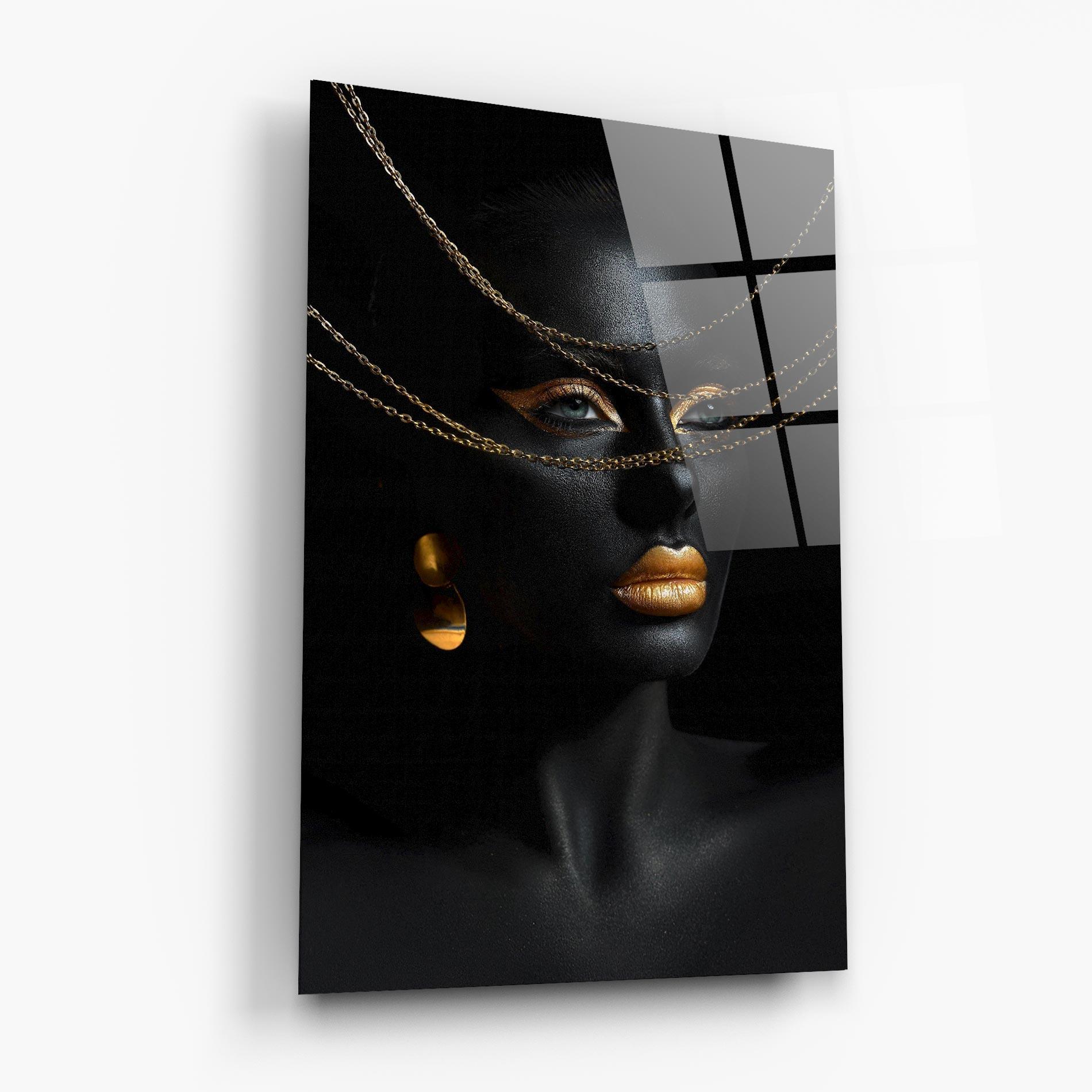 Glasbild Gold Chain Woman mockup 6