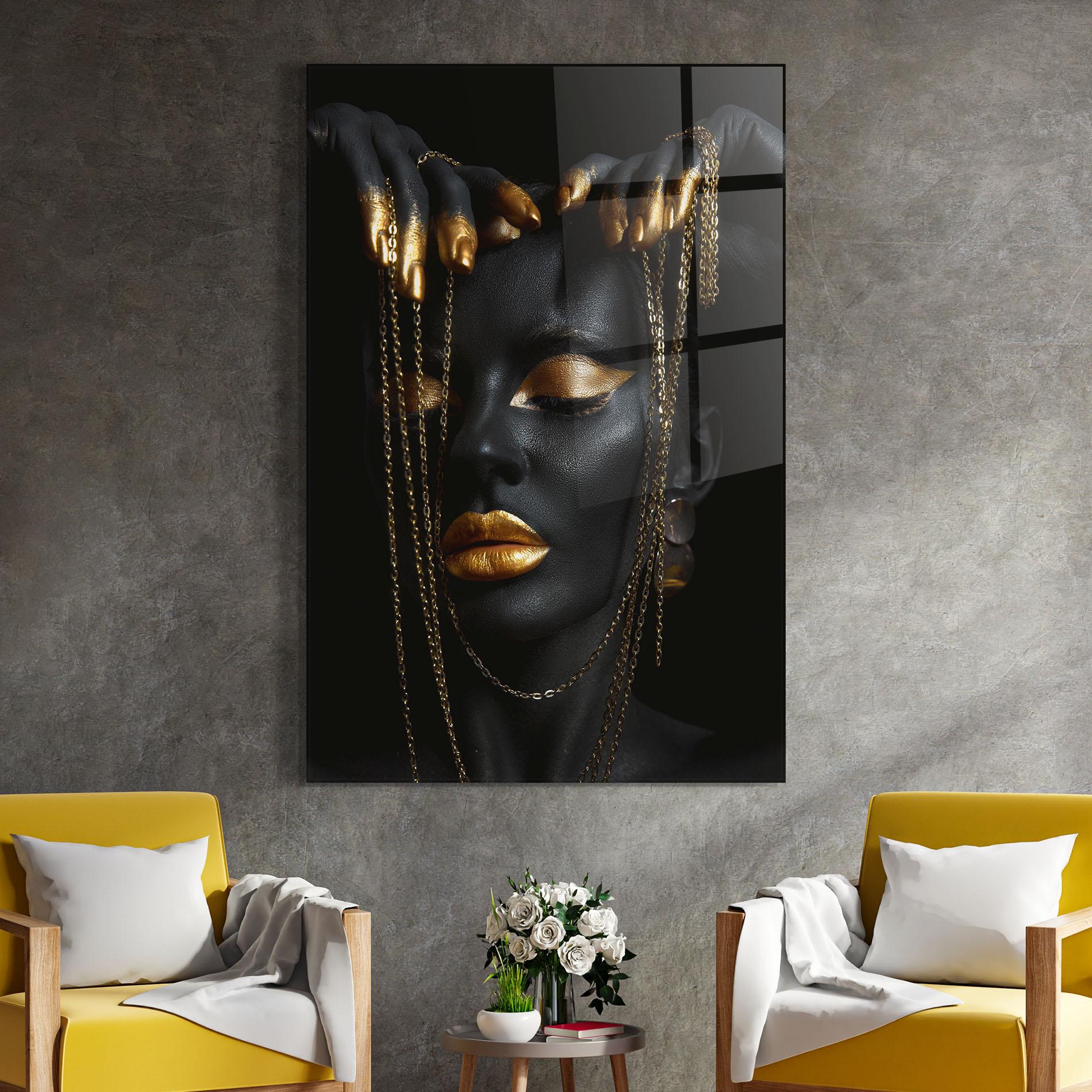 Glasbild Chain Gold Eyelids mockup 4