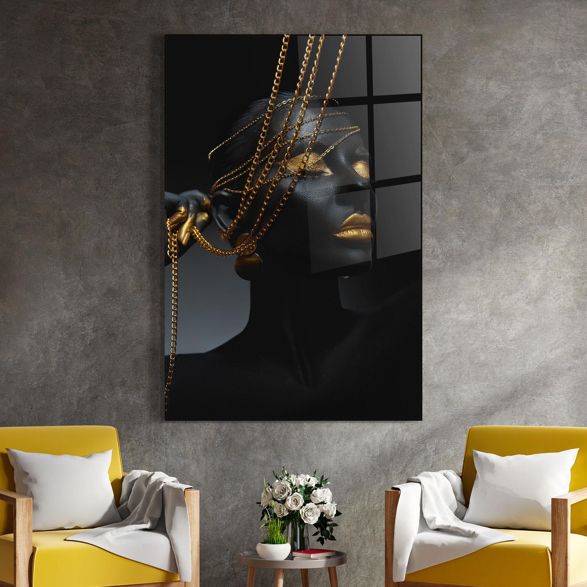 Glasbild Gold Chain Fingertips mockup 4