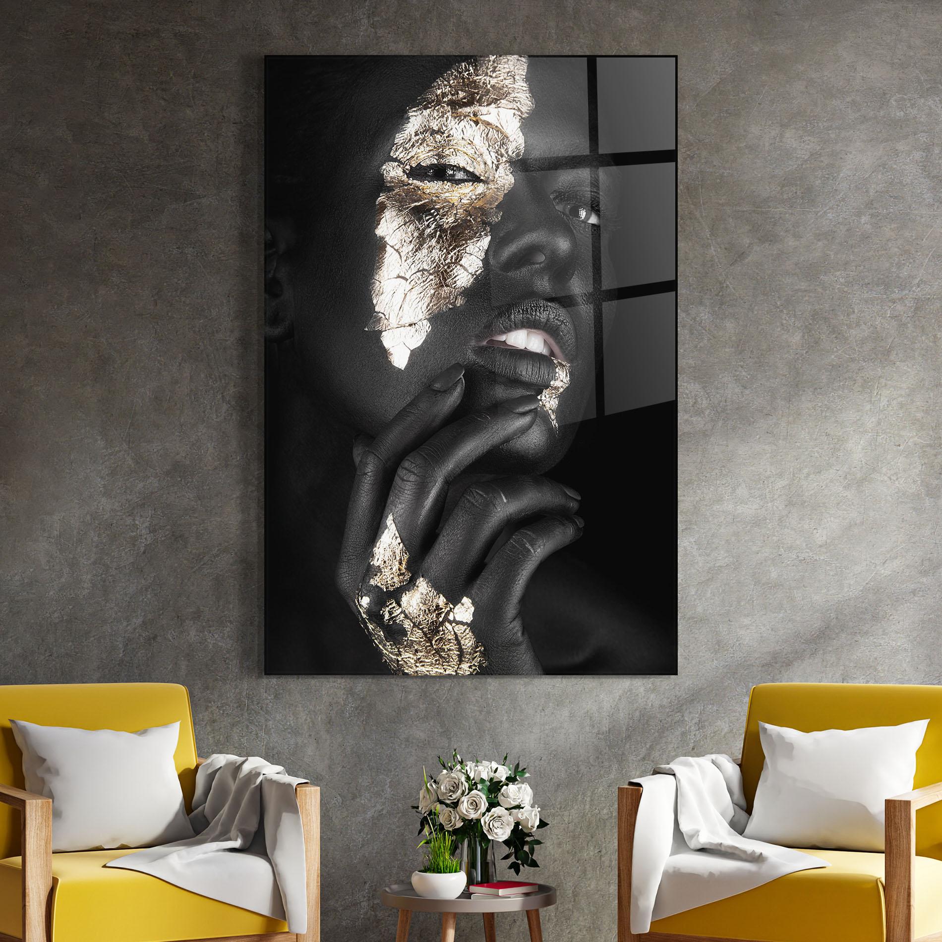 Glasbild Golden Posture mockup 4