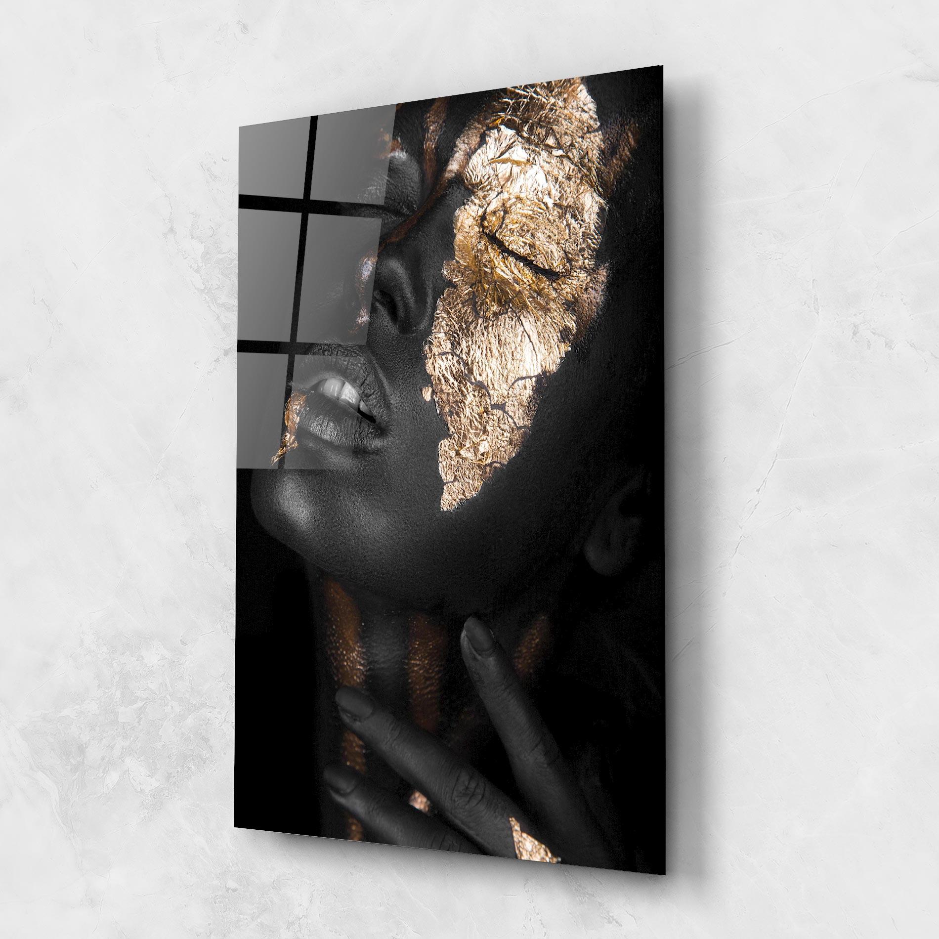 Glasbild Darkskinned Gold Art mockup 1