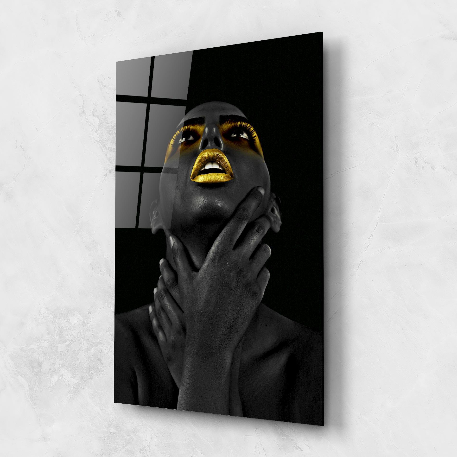 Glasbild Golden Lips Women mockup 1