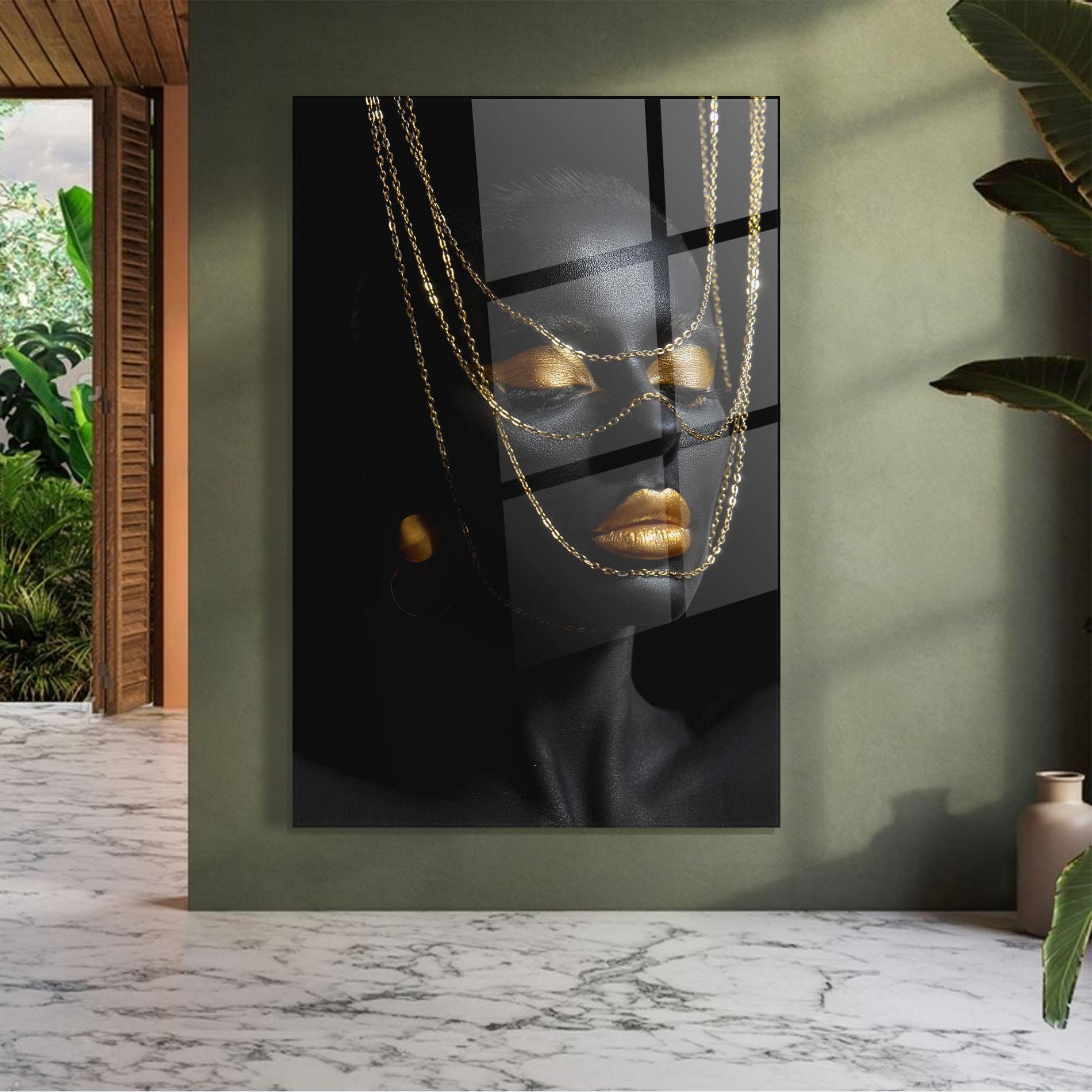 Glasbild Gold Chain Girl mockup 7
