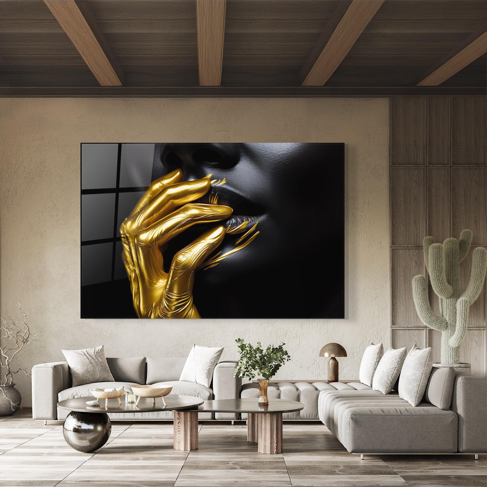 Glasbild Gold Small Hand mockup 8