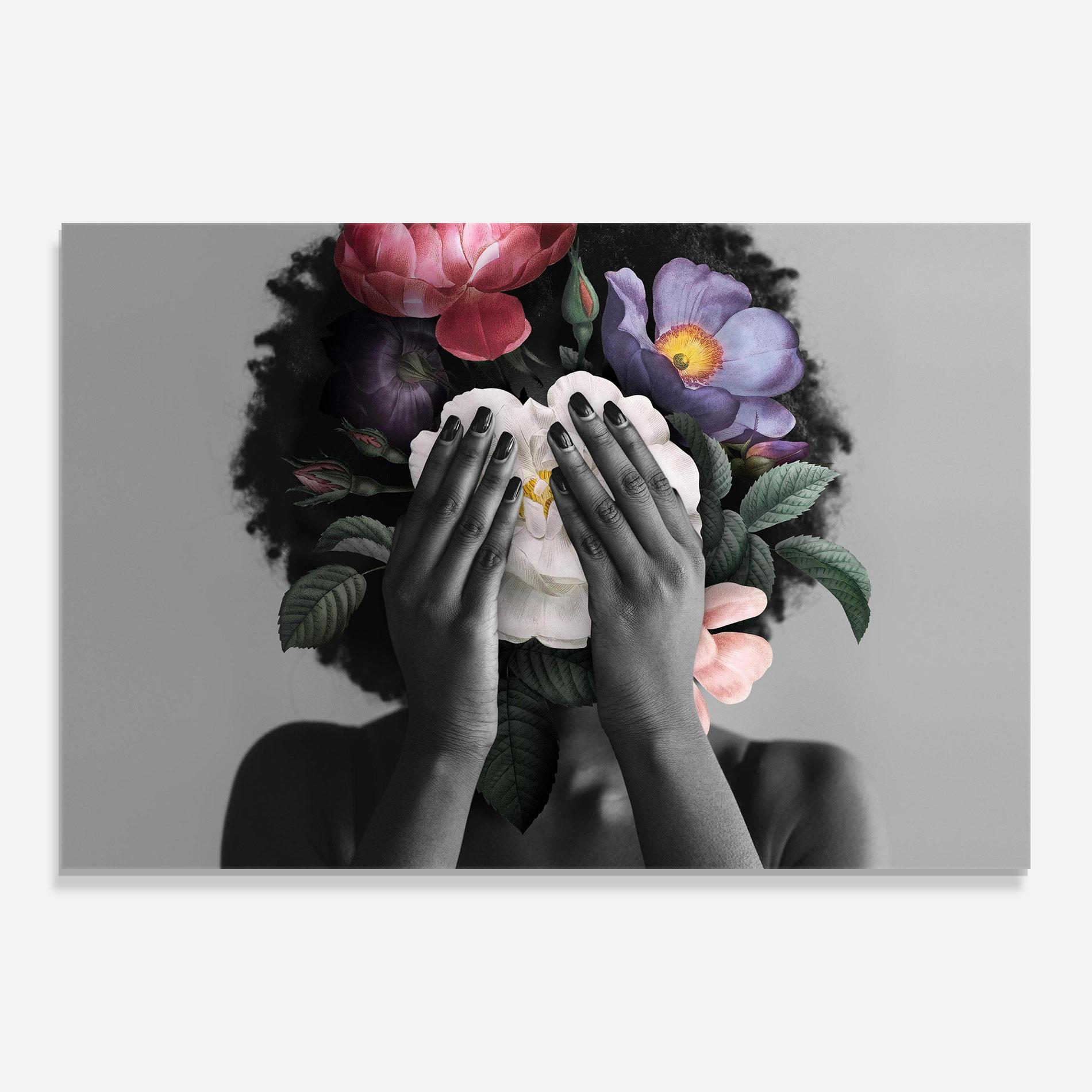 Glasbild African Flowers Woman mockup 0