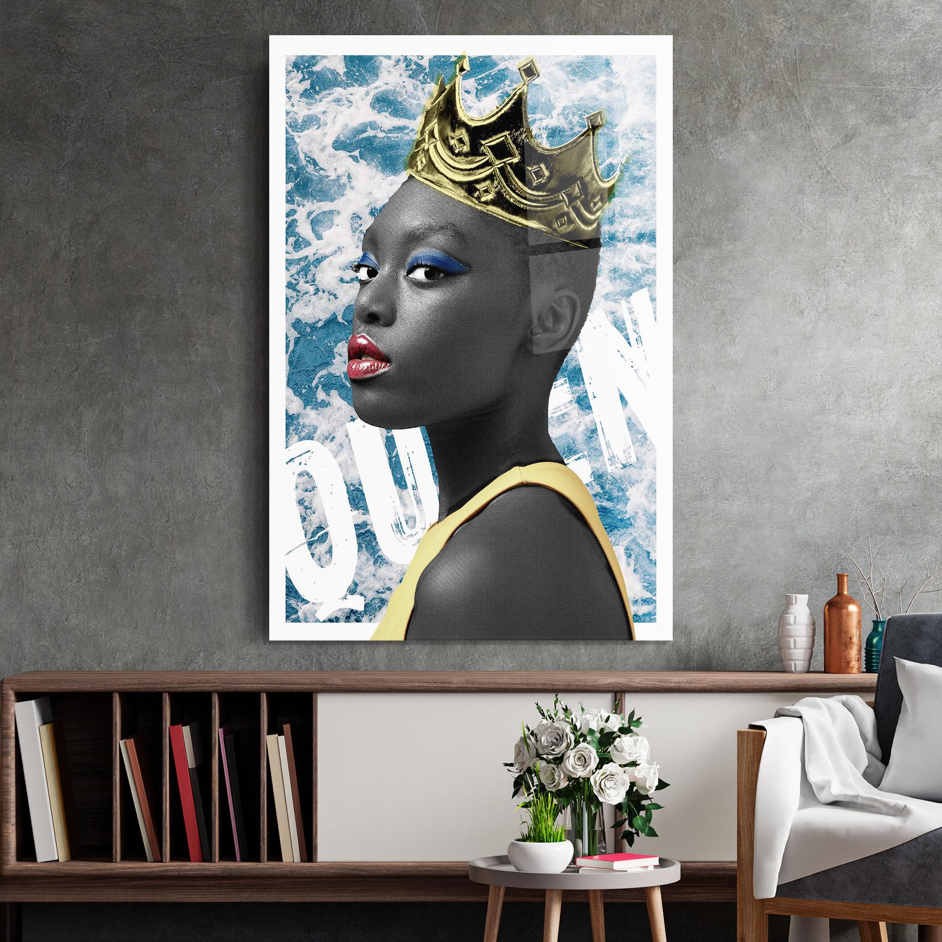 Glasbild American Woman Crown mockup 2