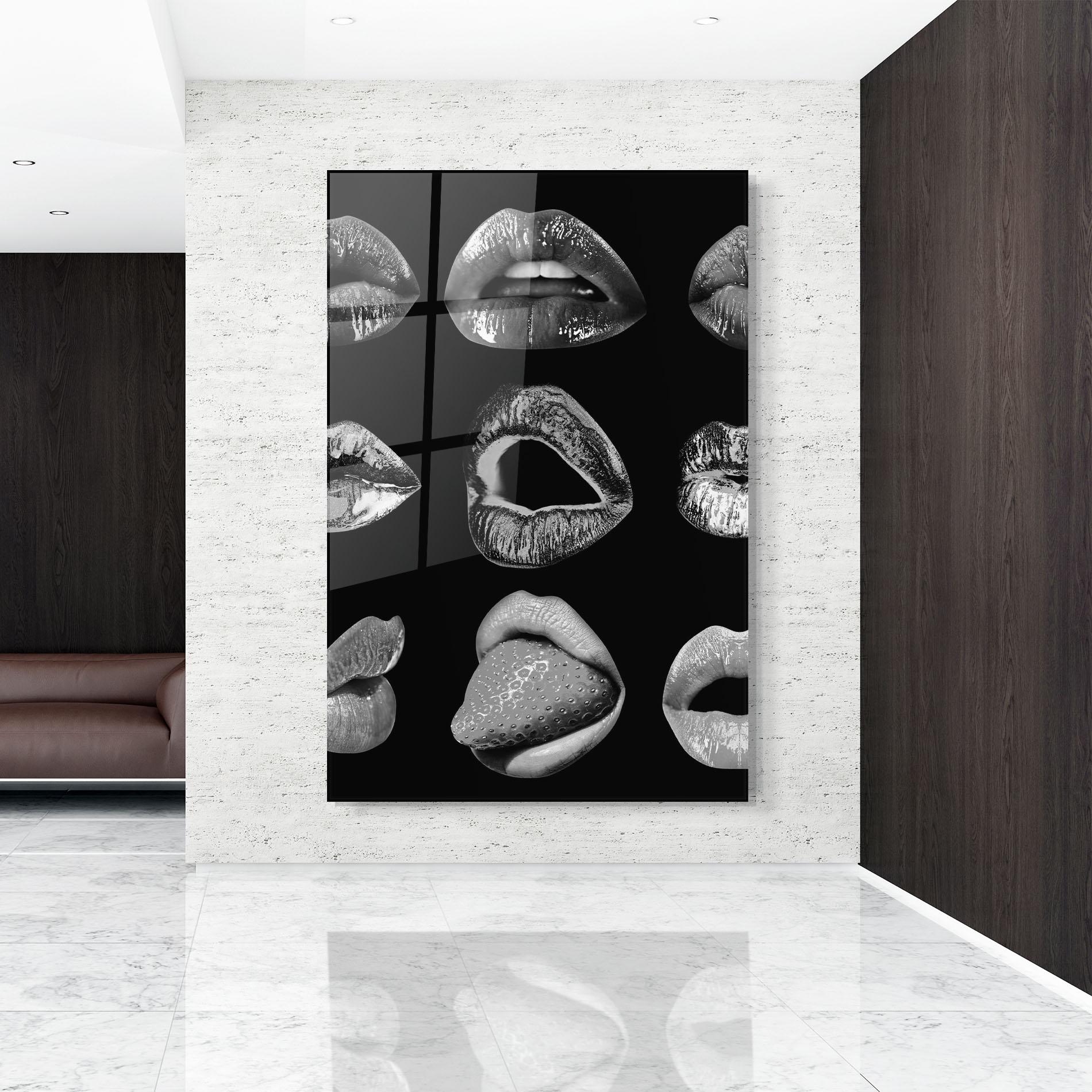 Glasbild Grey Lips Collage mockup 9