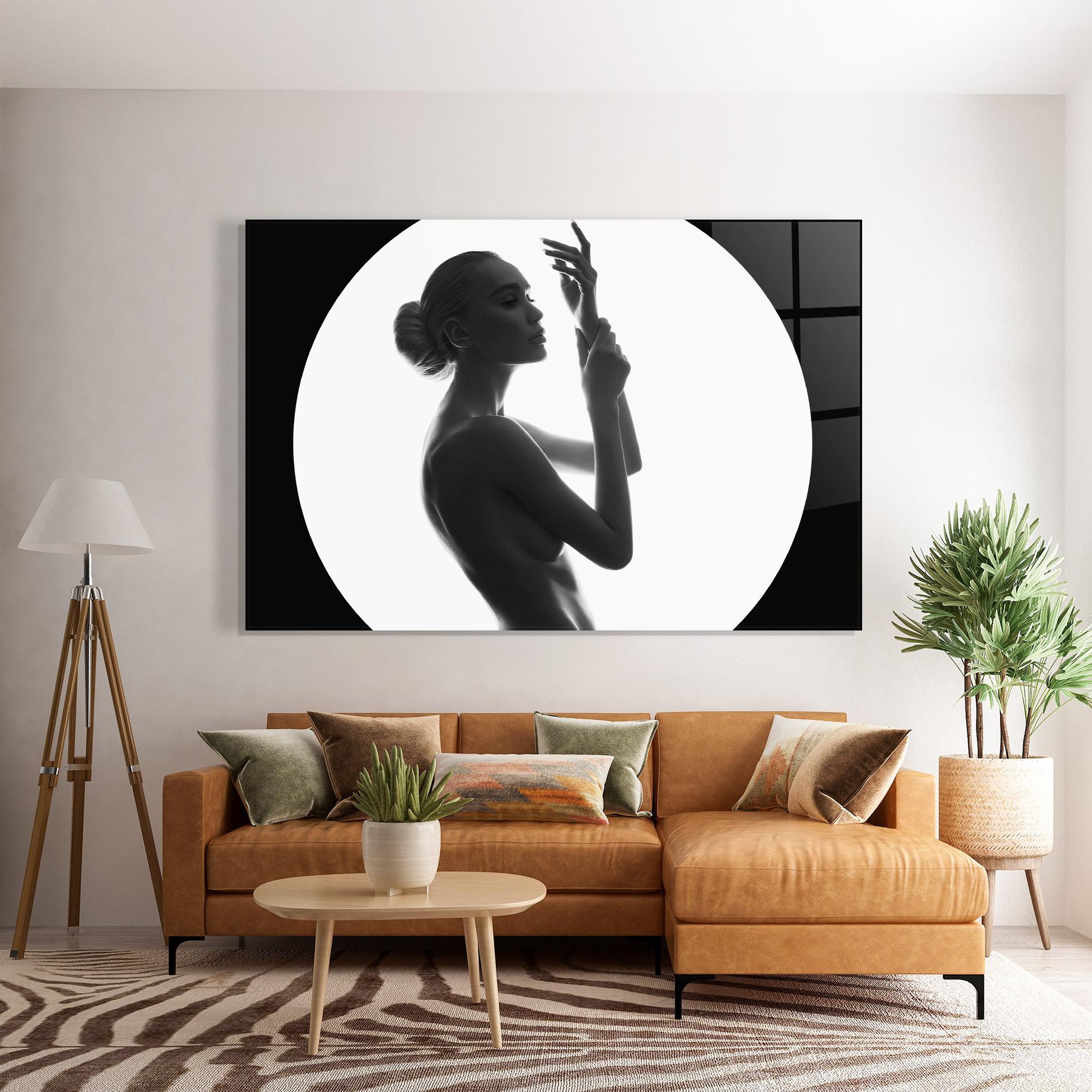 Glasbild Circle Woman Body mockup 7