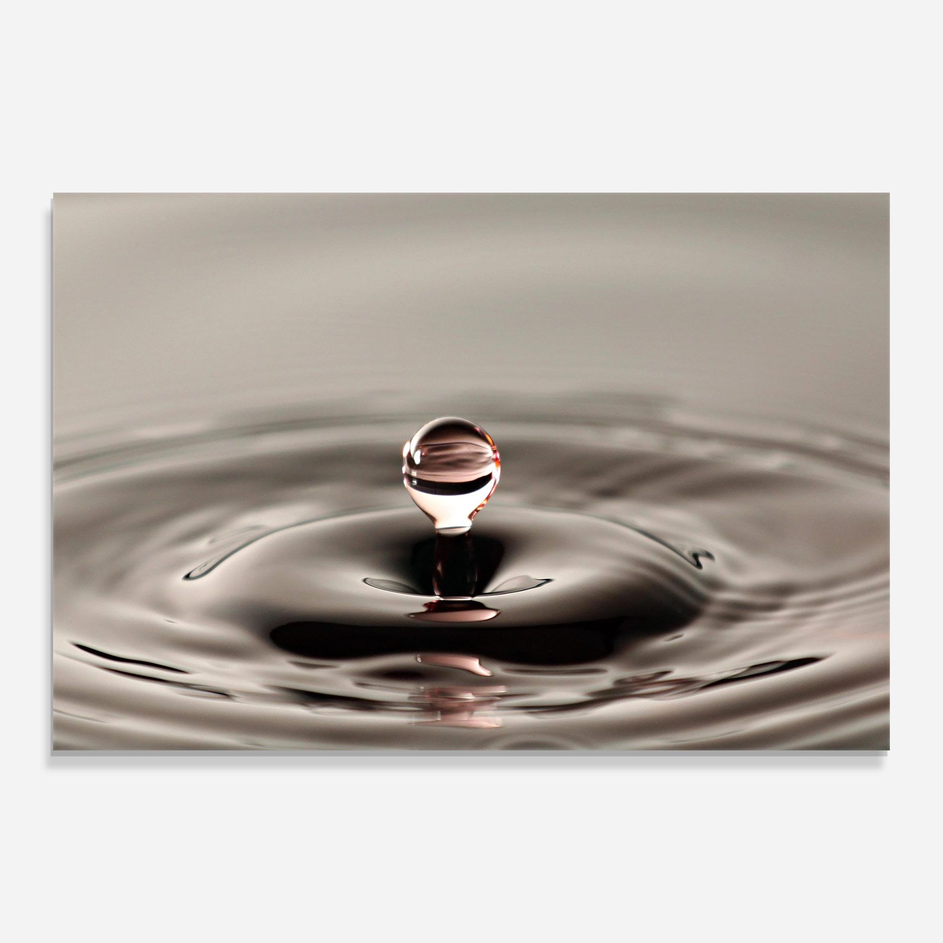 Close Red Water Drop mockup 0