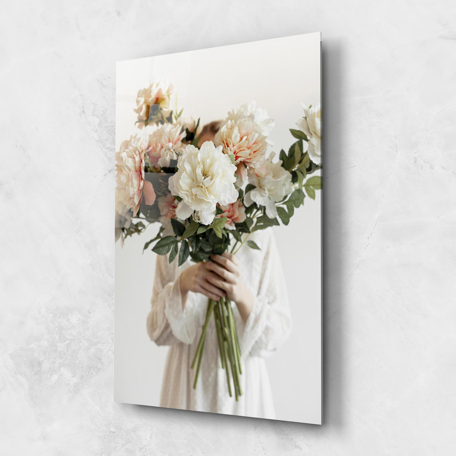 Glasbild Bouquet Holding mockup 1