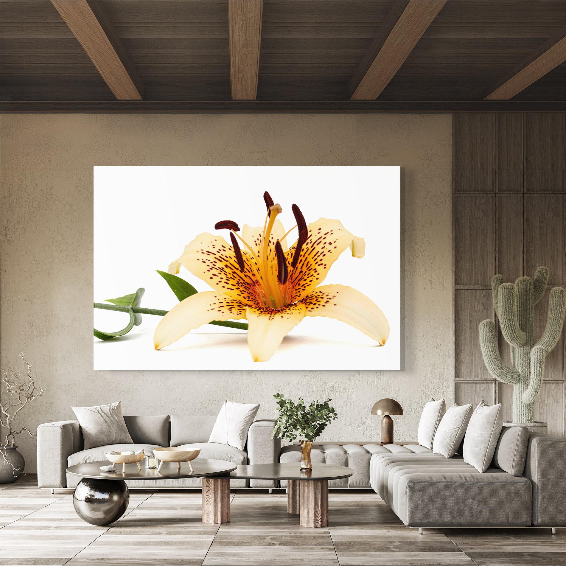 Glasbild Big Yellow Lily mockup 8