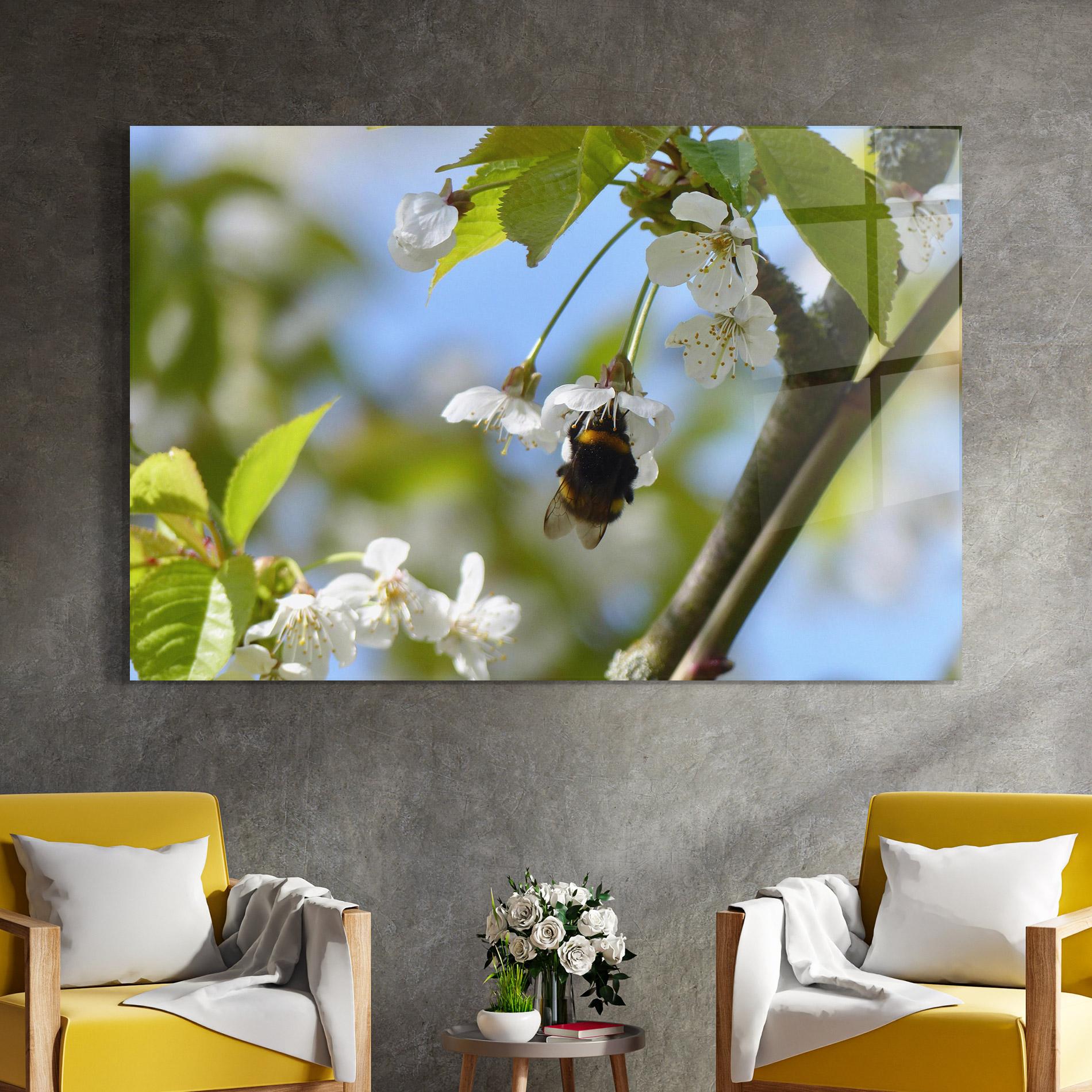 Glasbild Bee Wild Tree mockup 4