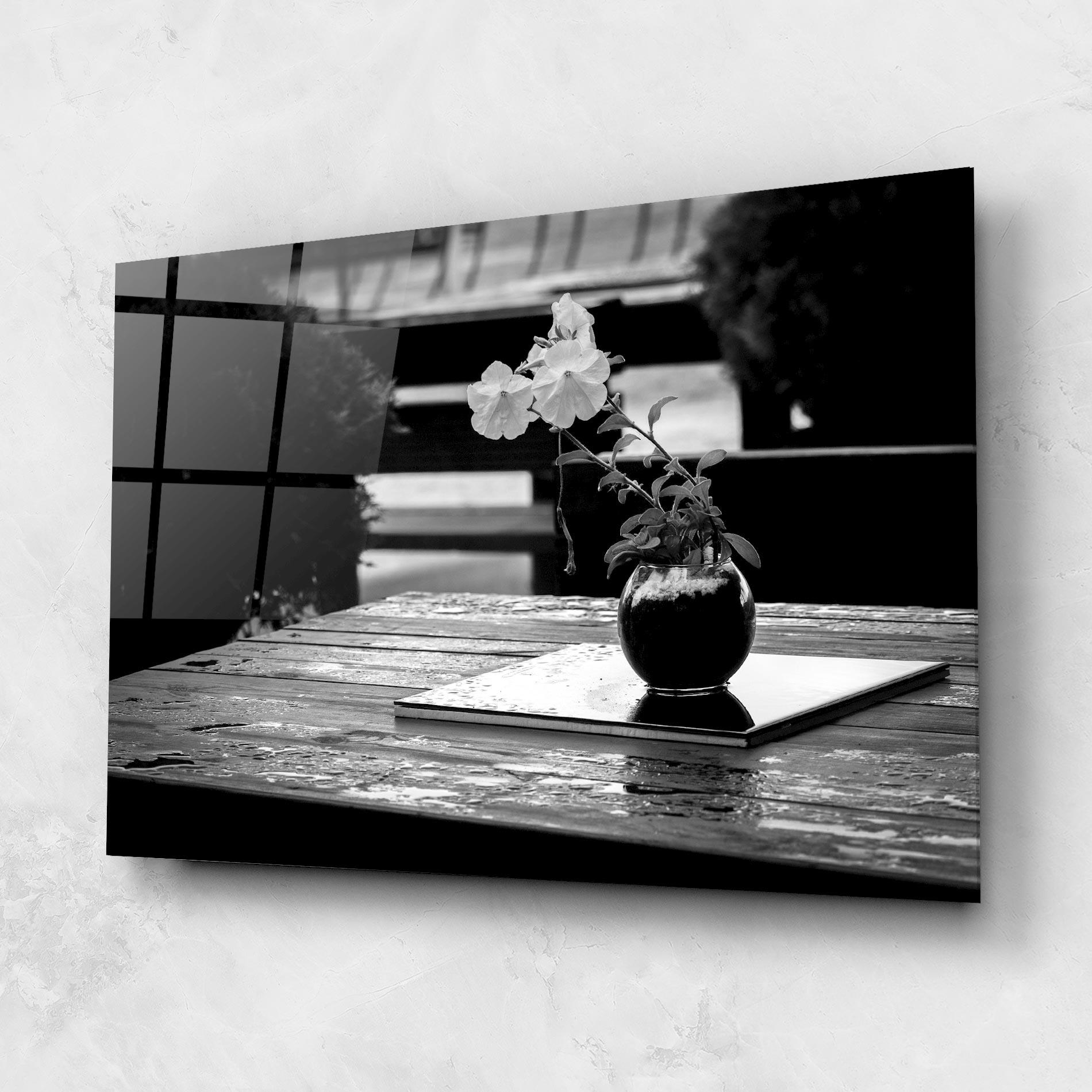 Glasbild Black Vase View mockup 1