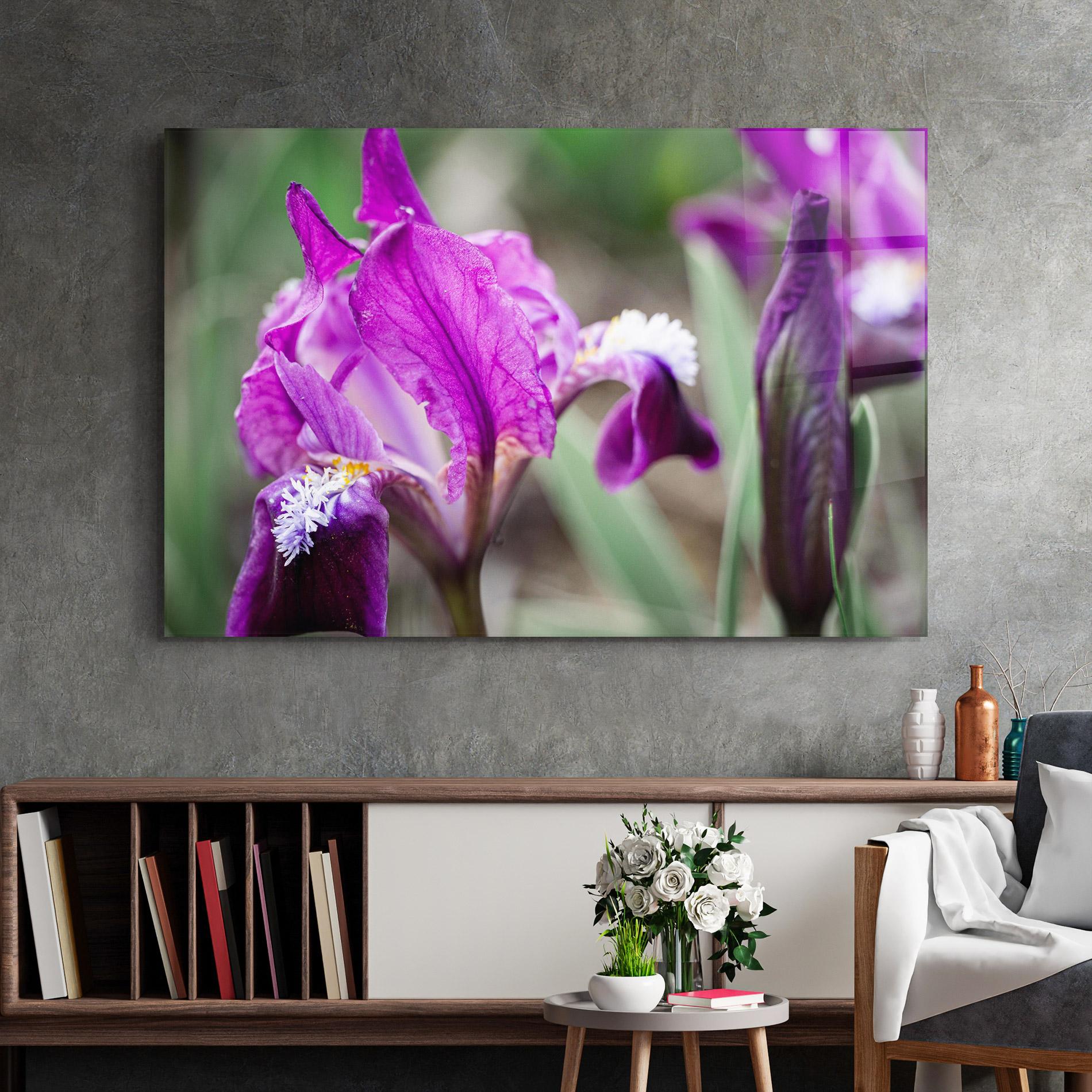 Glasbild Dark Pink Iris mockup 2