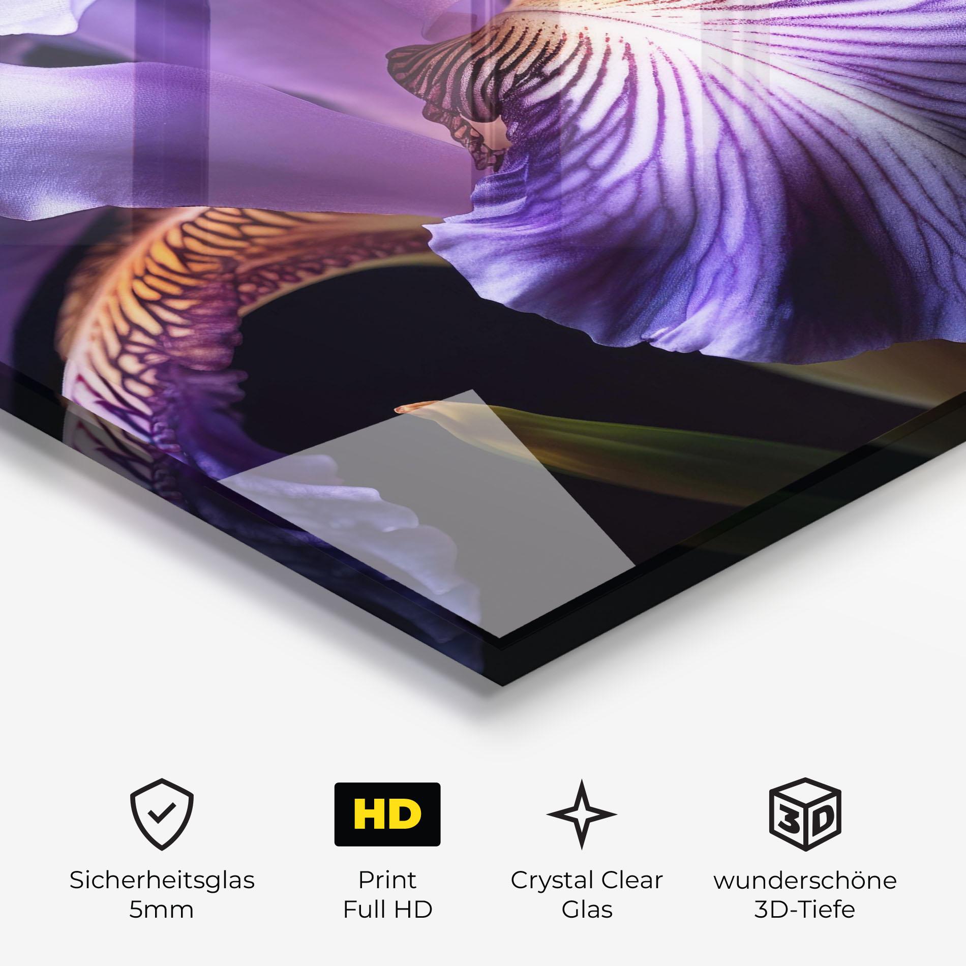 Glasbild Iris Beautiful Close Up mockup 3