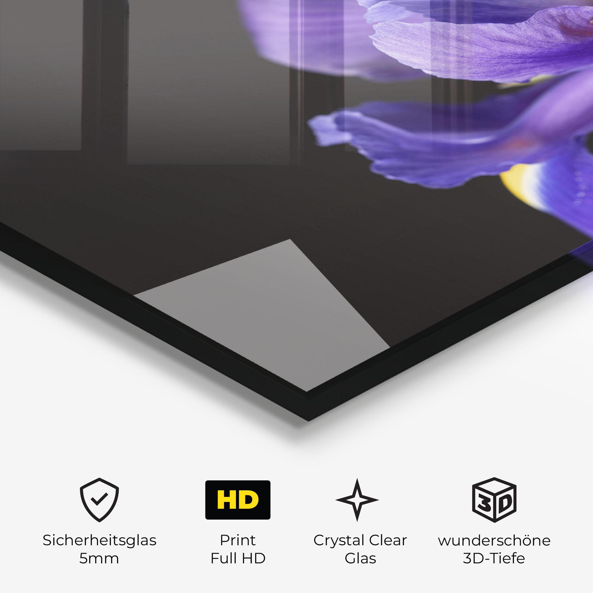 Glasbild Iris On Black mockup 3