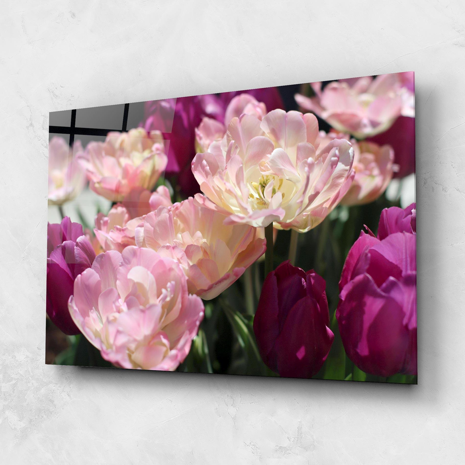 Glasbild Opened Tulips mockup 1